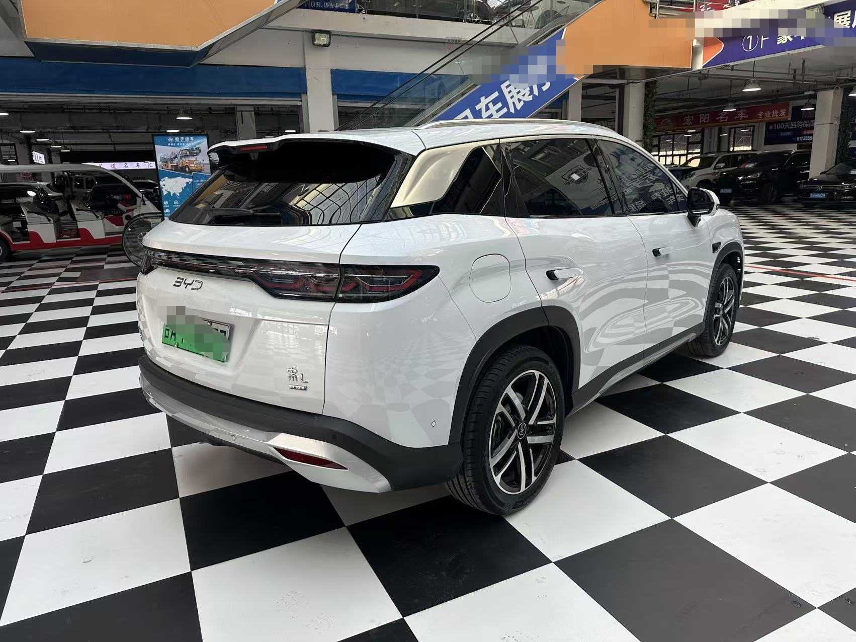 BYD Song 2025 #8 BYD Song 2025 car image #8