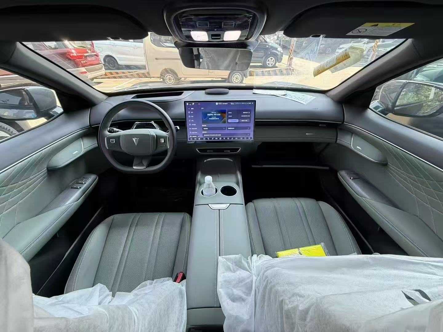 Deepal S07 2025 car image #8