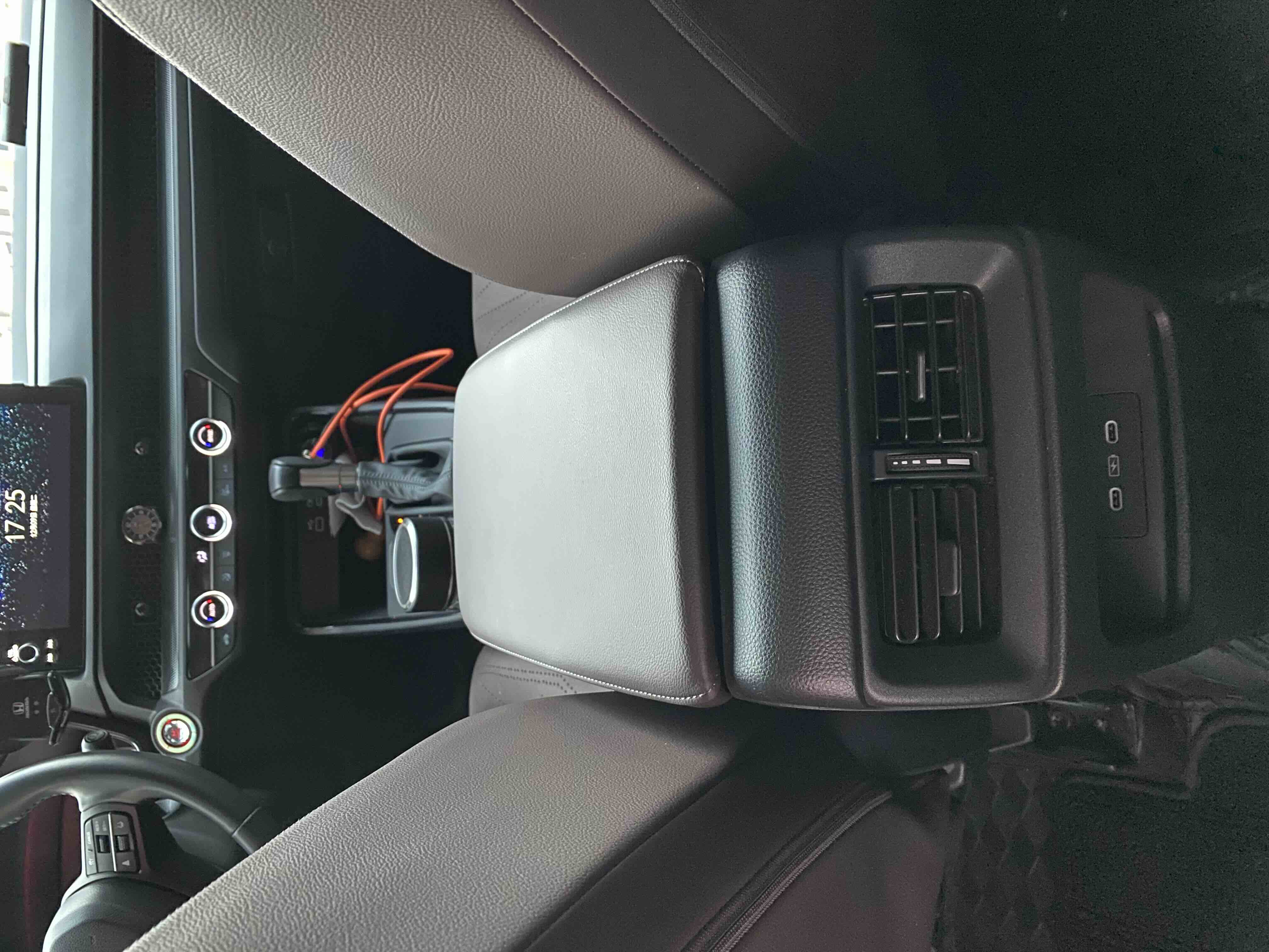 Honda CR-V 2025 изображение автомобиля #8