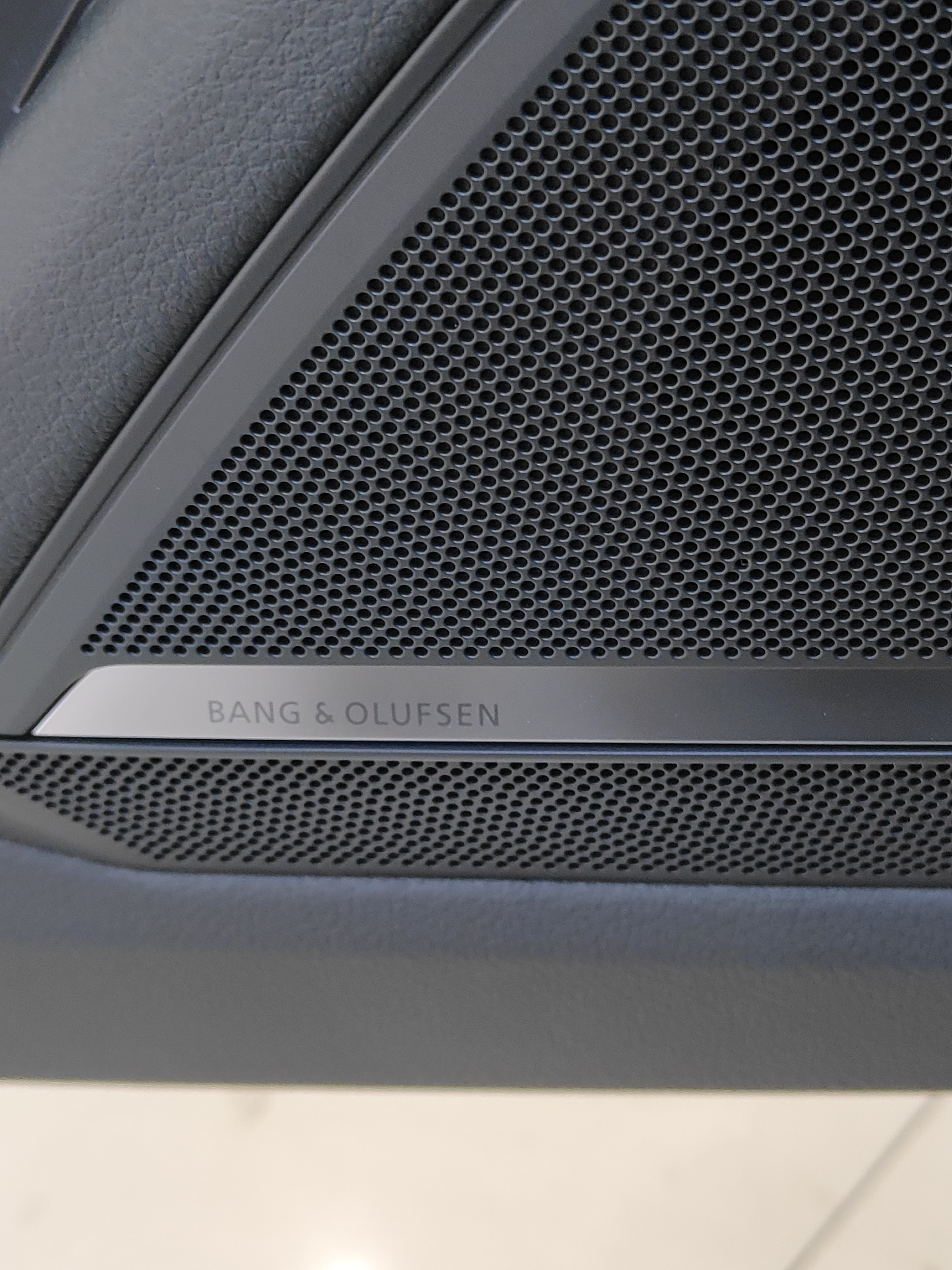 Audi A6L 2025 #8 Audi A6L 2025 car image #8
