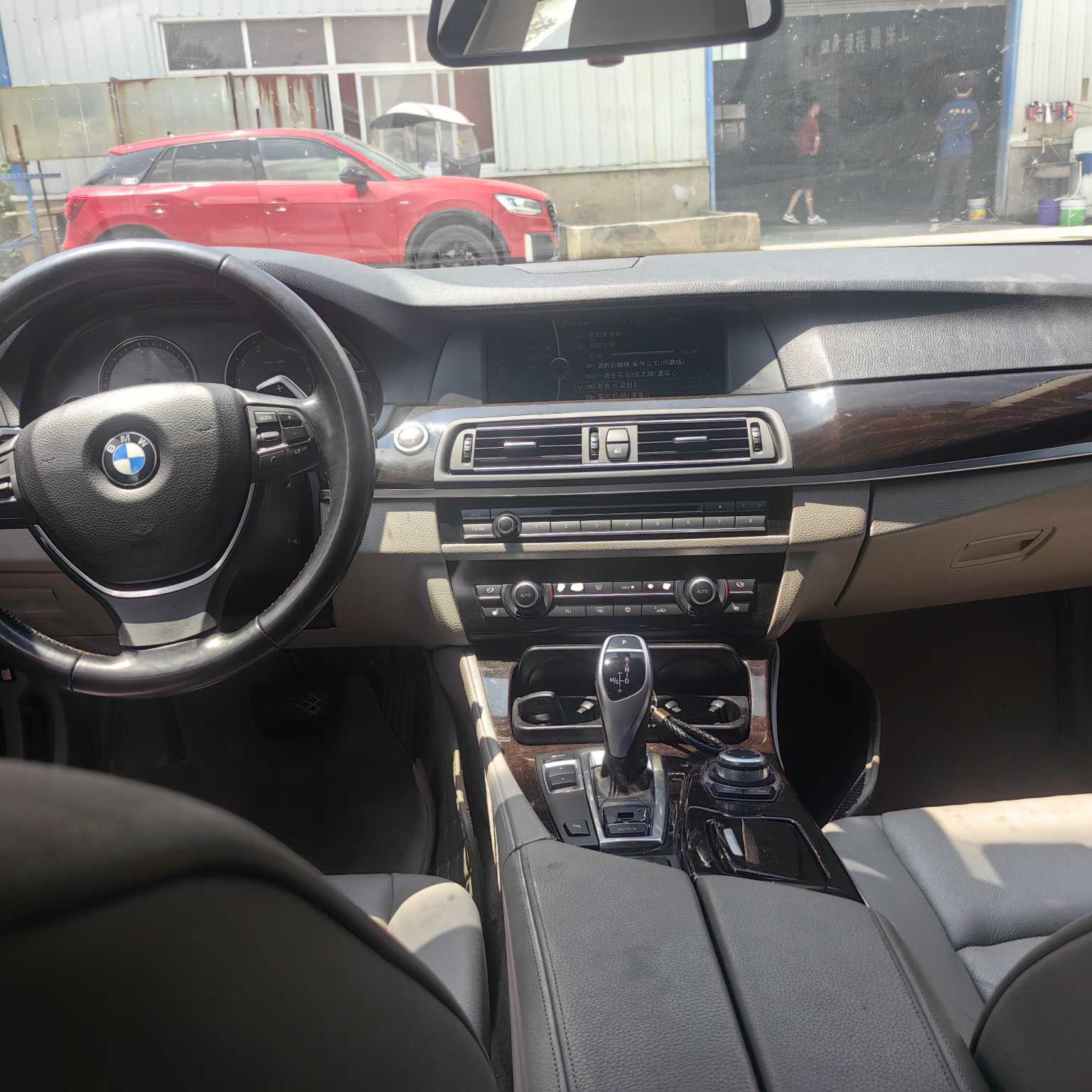 BMW 5 Series (Imported) 2011 car image #8