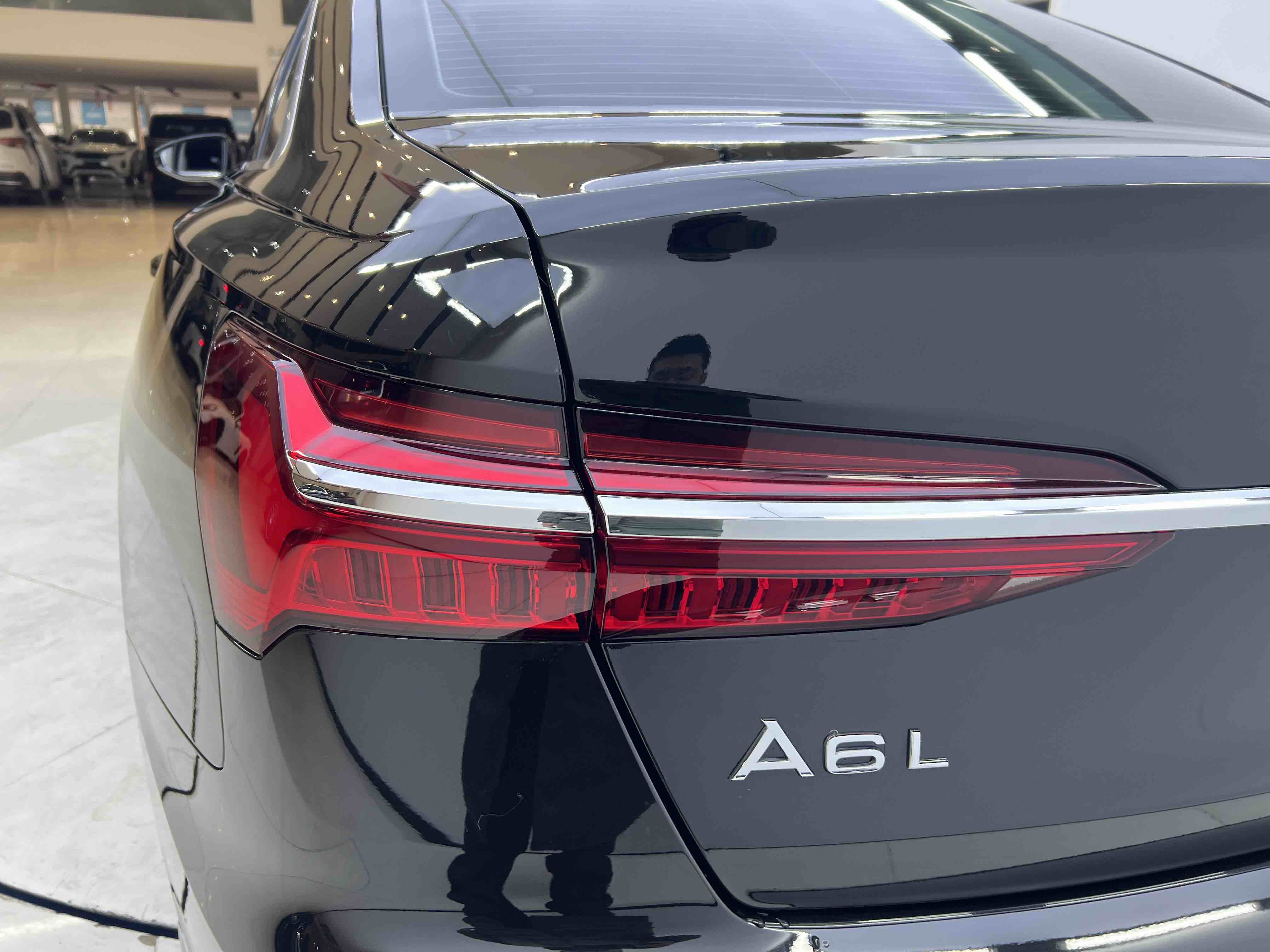 Audi A6L 2025 #8 Audi A6L 2025 car image #8