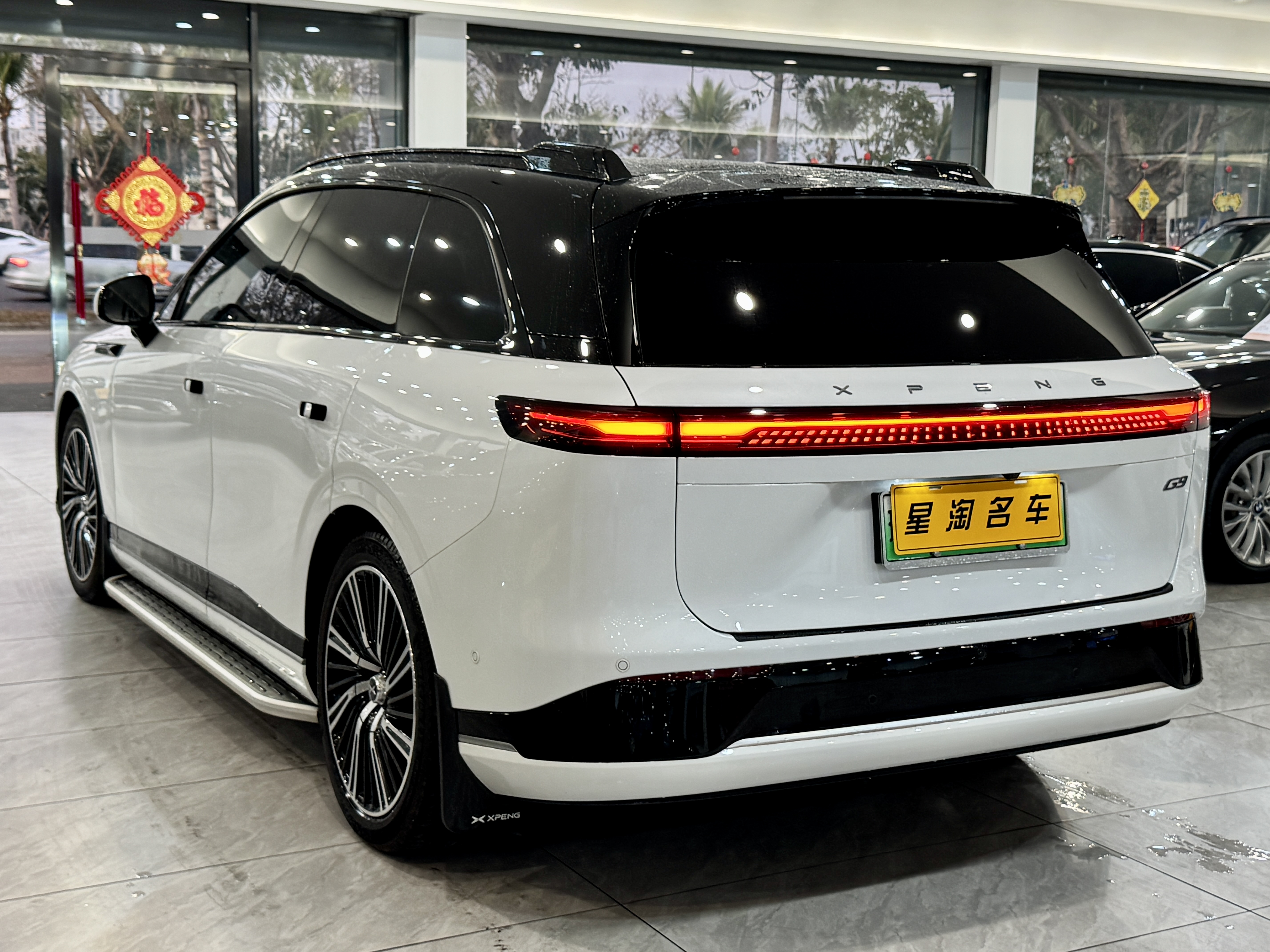 Xpeng G9 2025 car image #8