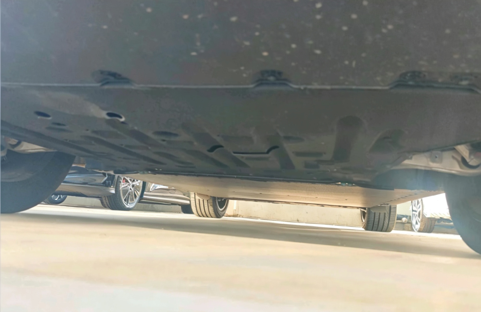 BYD Tang L 2025 #8 BYD Tang L 2025 صورة سيارة #8