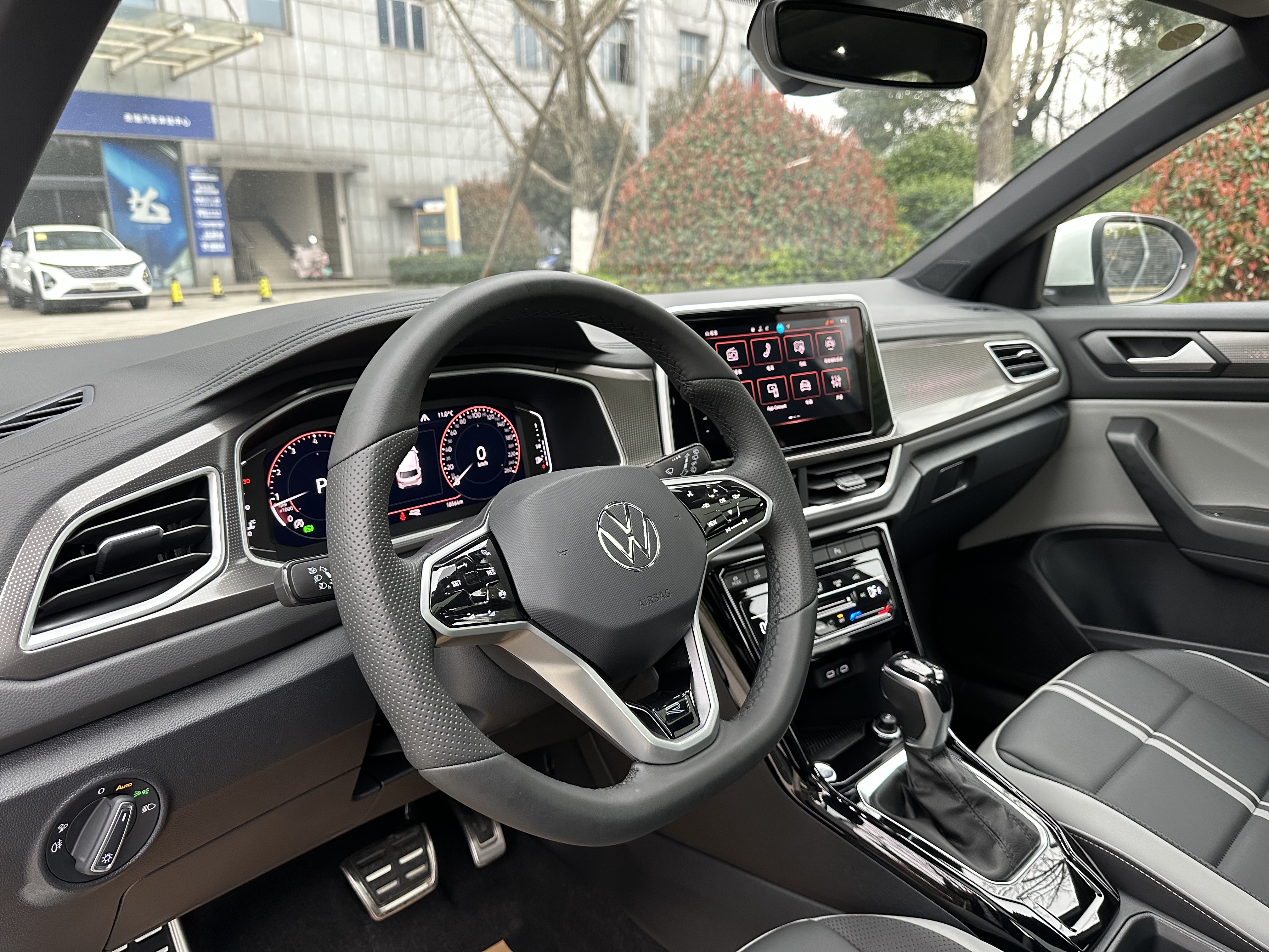 大众 T-ROC探歌 2025 汽车图片 #8