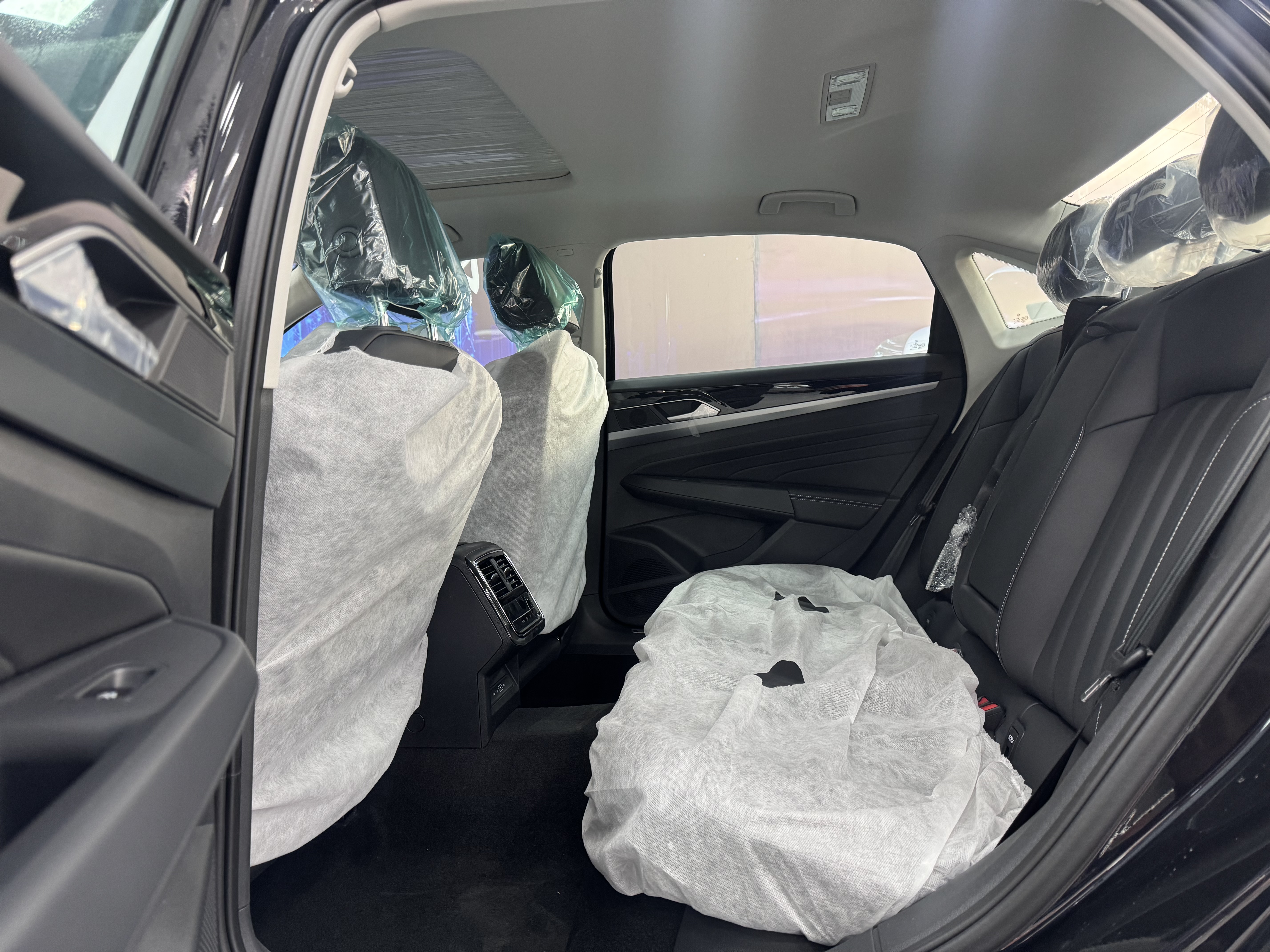 Volkswagen Passat New Energy 2025 immagine di auto #8