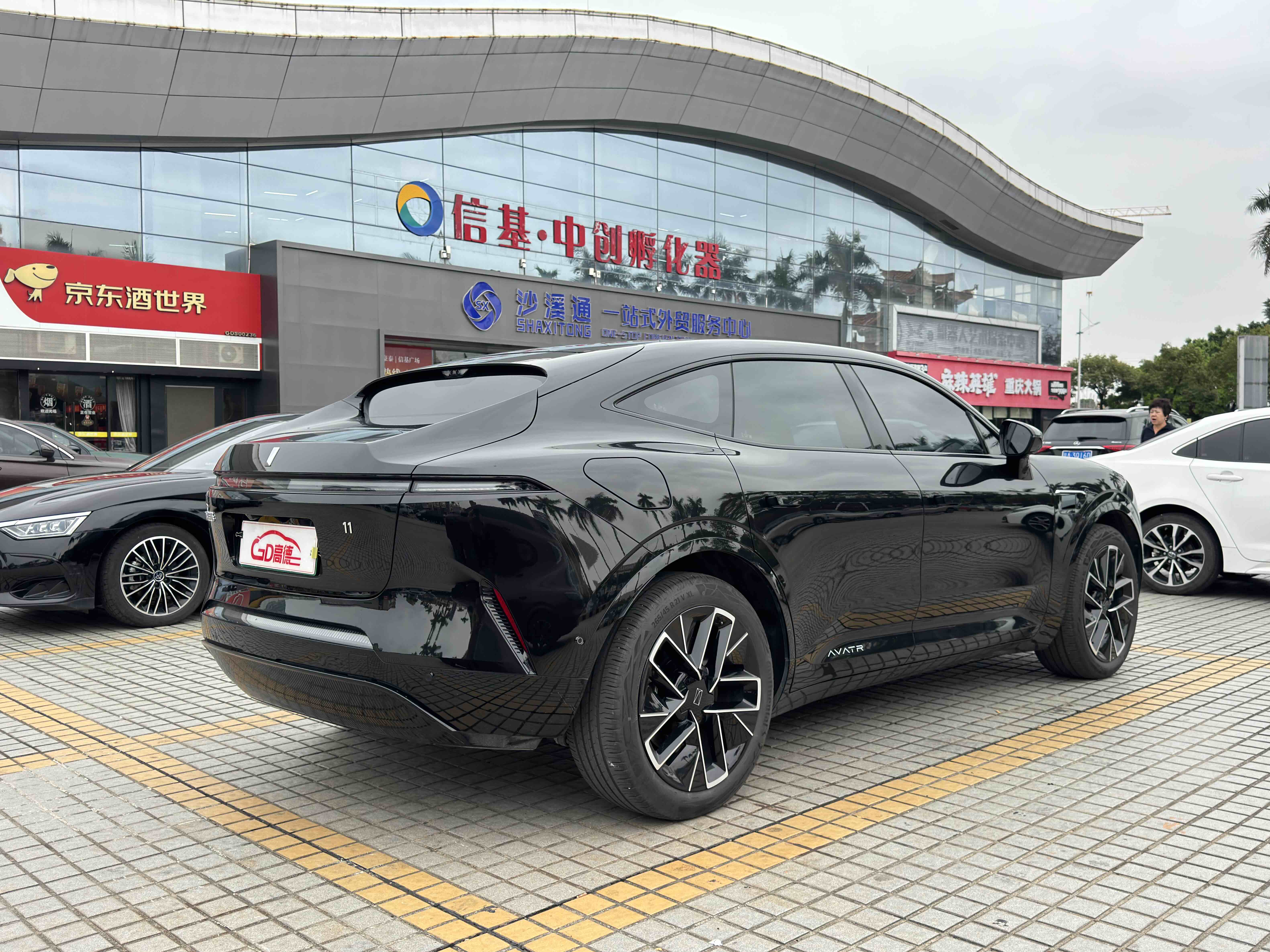 Avatr 11 2025 imagem de carro #8