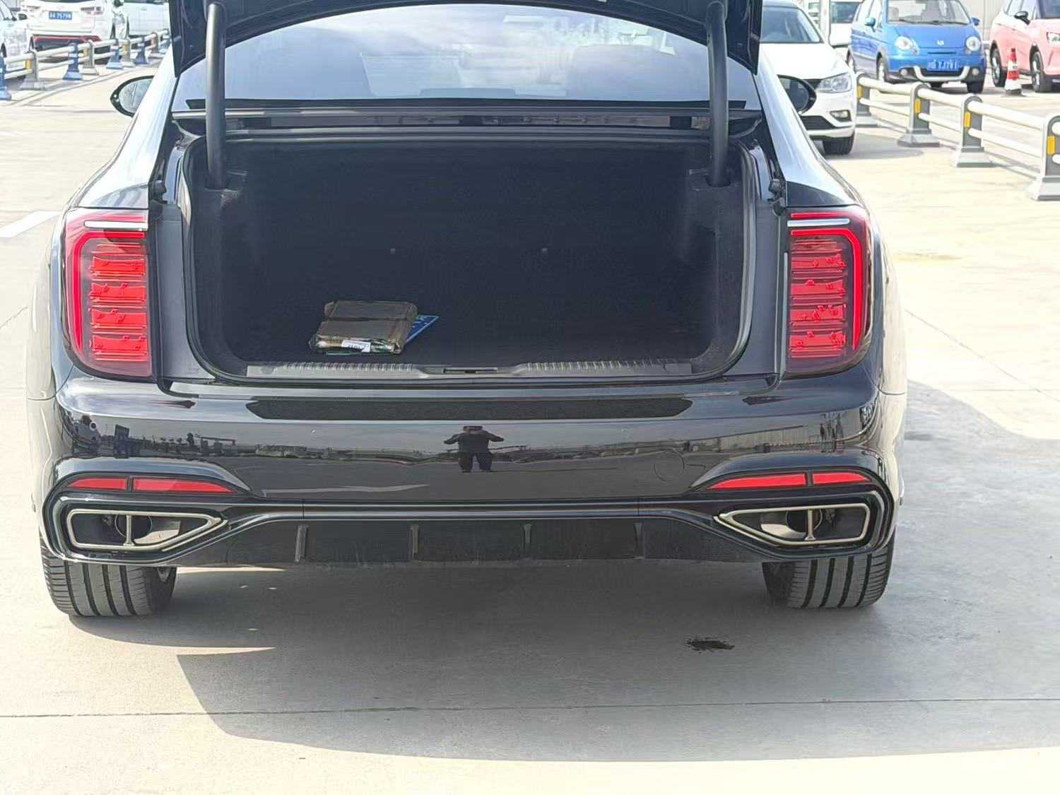 HongQi H9 2026 car image #8