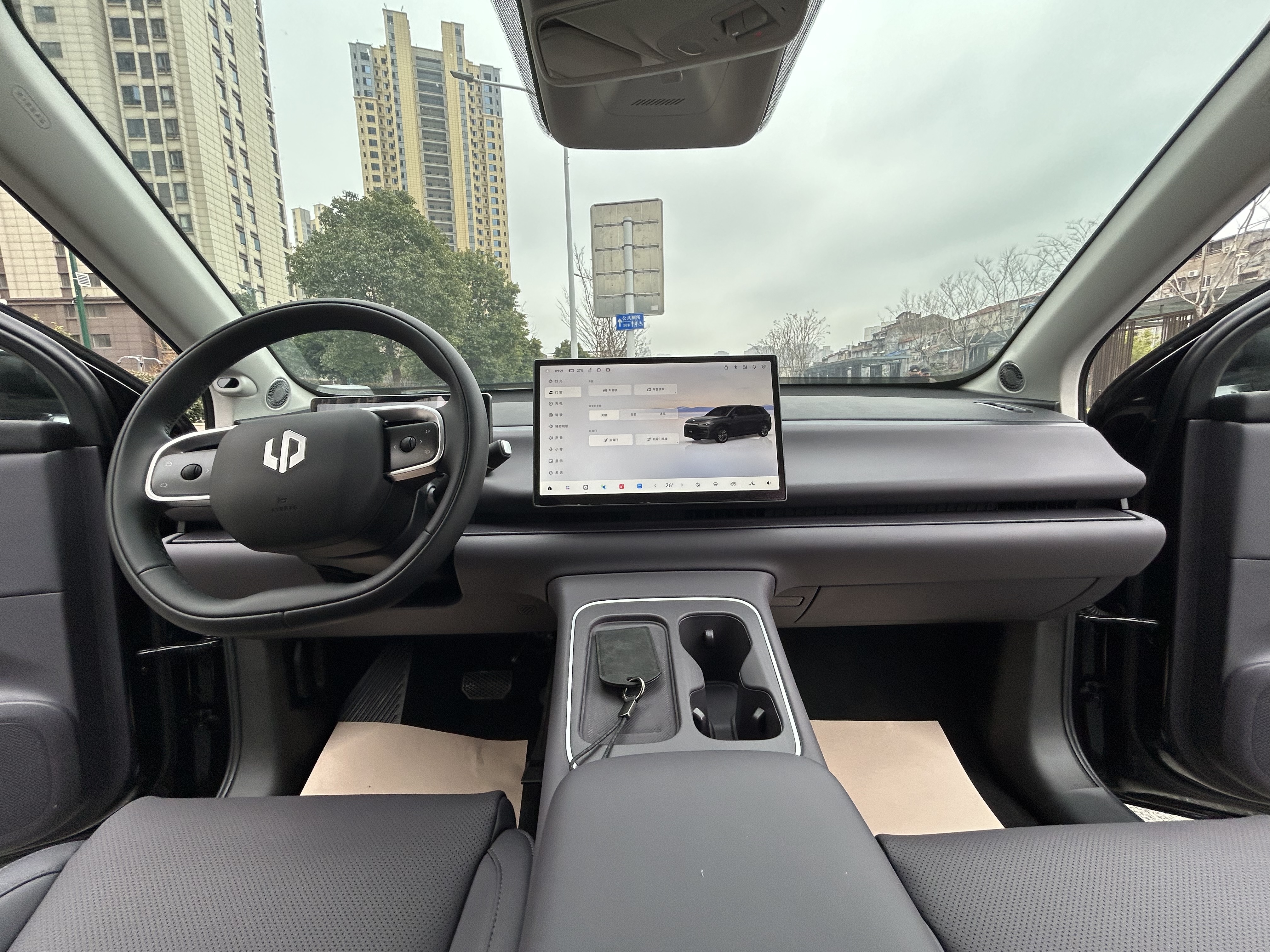 零跑汽车 零跑C10 2025 汽车图片 #8