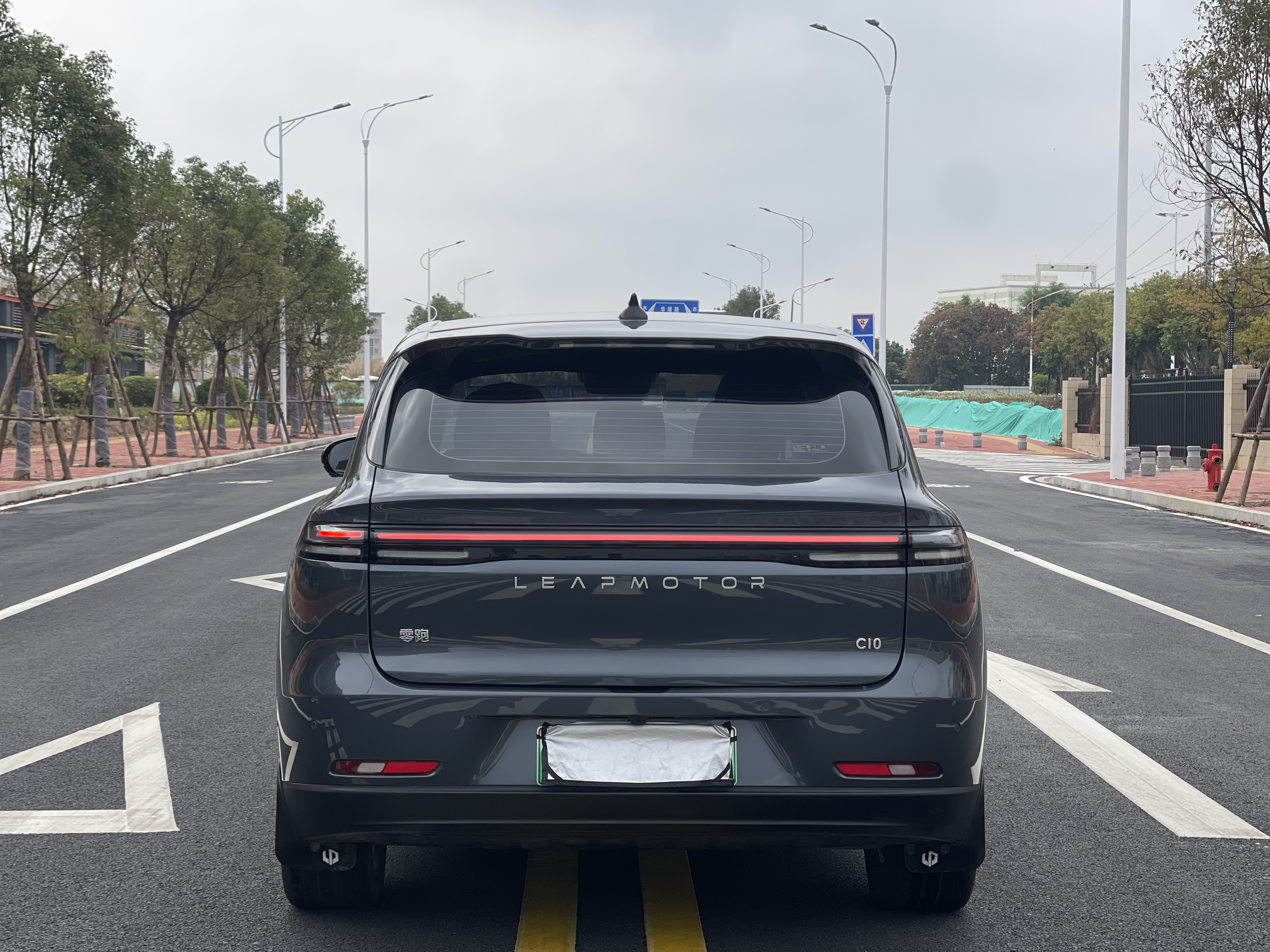 零跑汽车 零跑C10 2025 汽车图片 #8