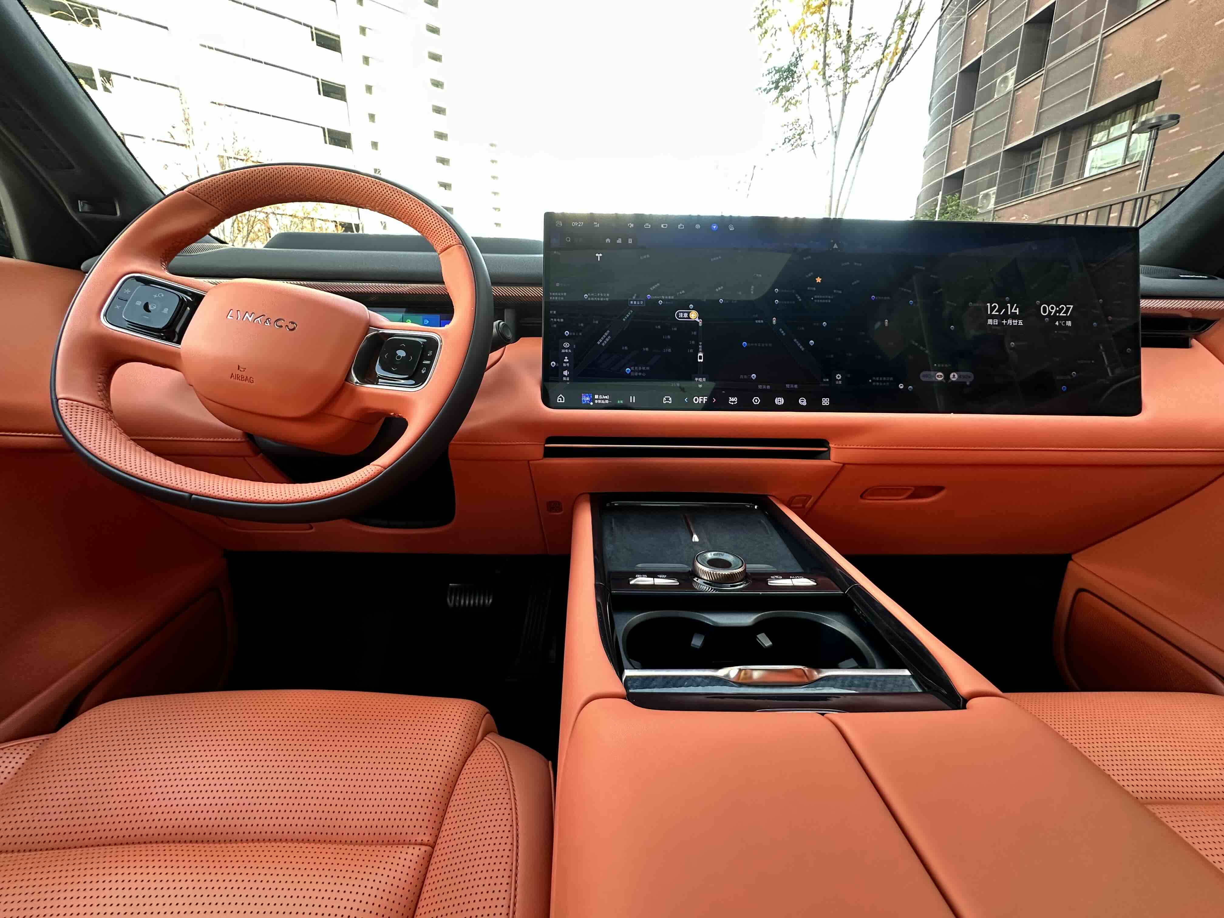 Lynk & Co 900 2025 car image #8