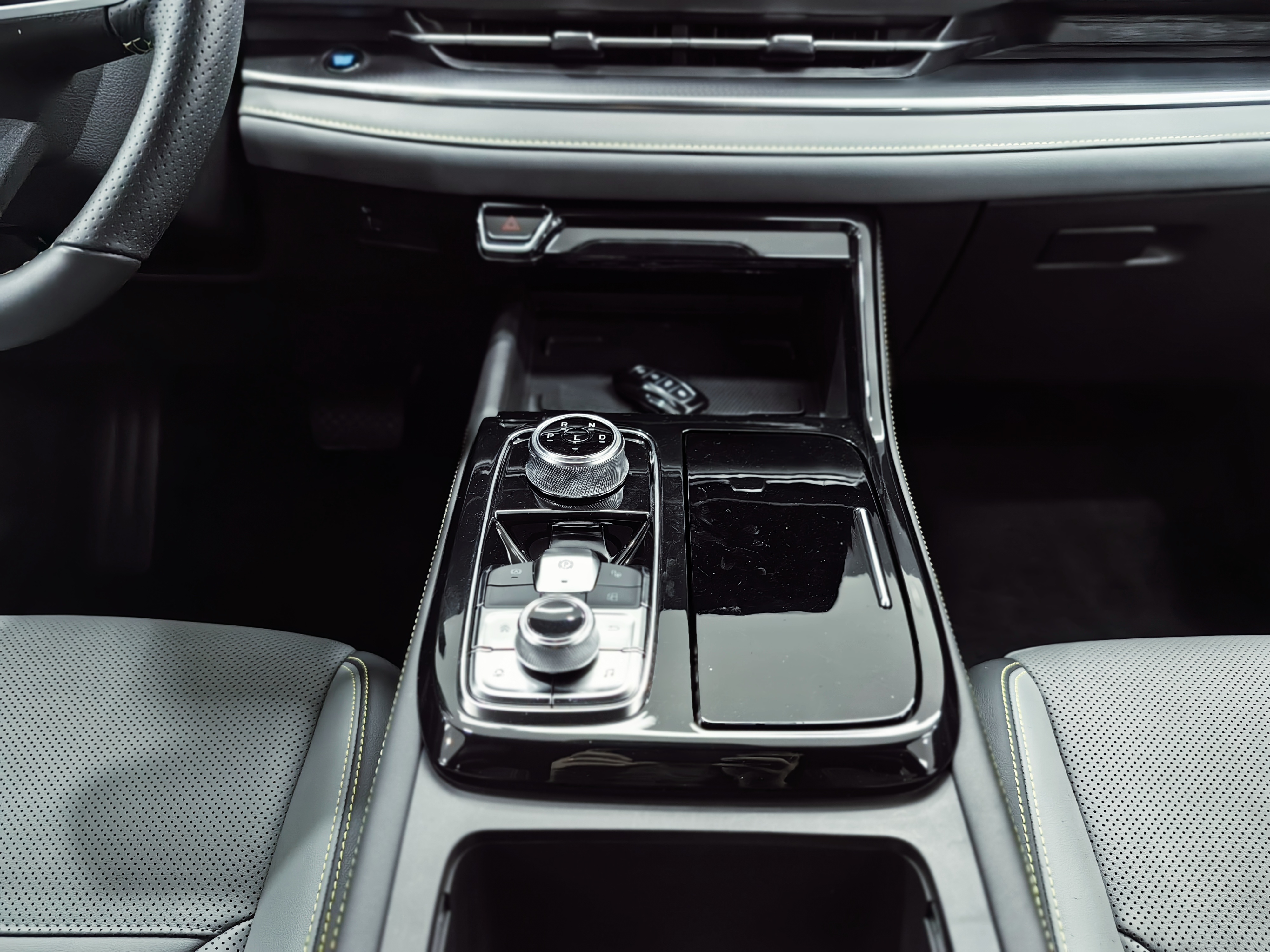 Ford Equator Sport 2025 #8 Ford Equator Sport 2025 car image #8