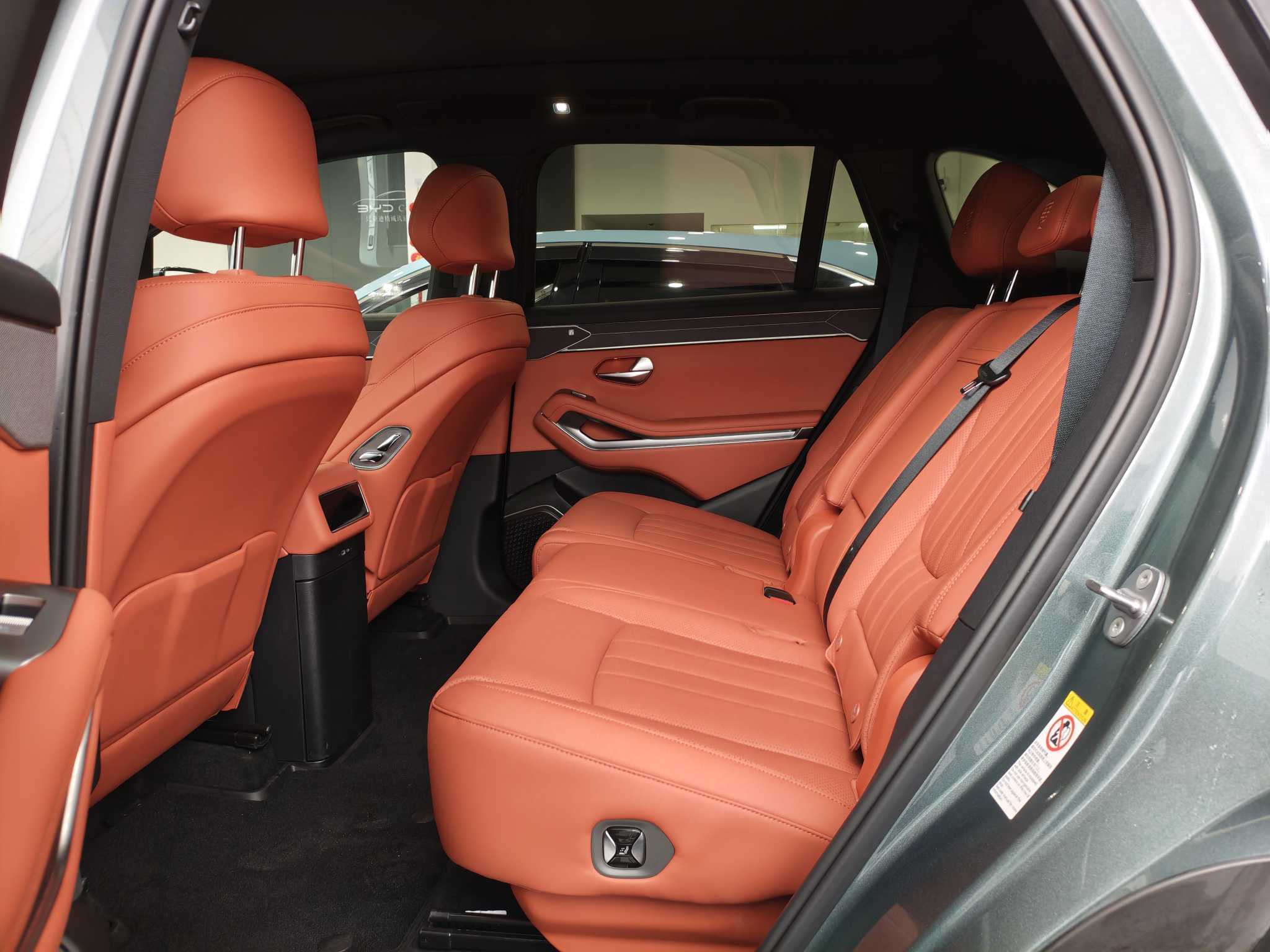 BYD Tang L 2025 car image #8