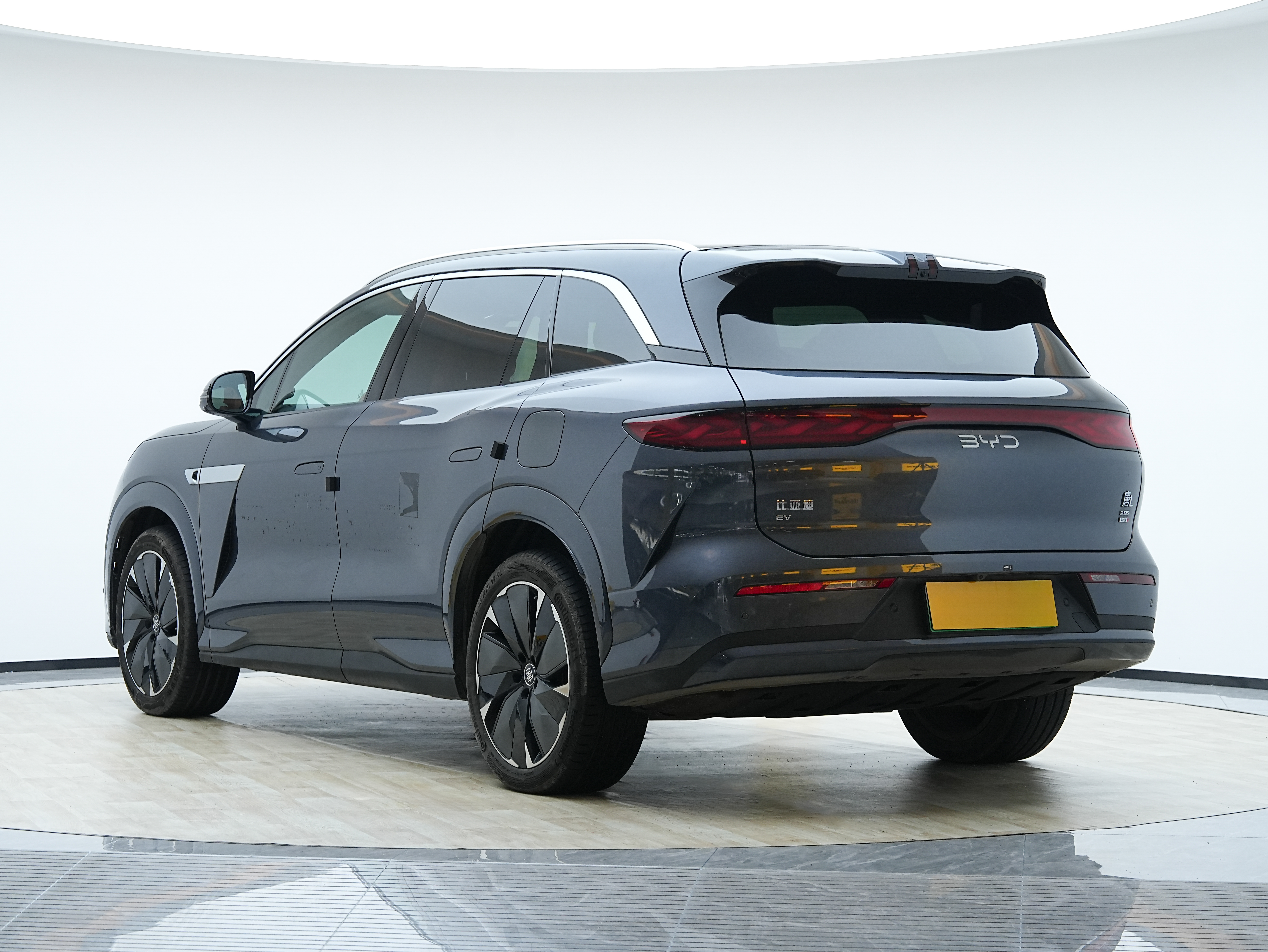 BYD Tang L 2025 car image #8