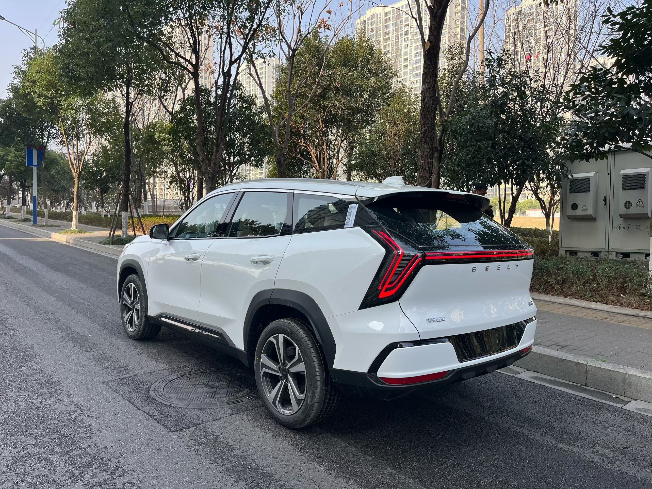 GEELY Boyue L 2026 car image #8