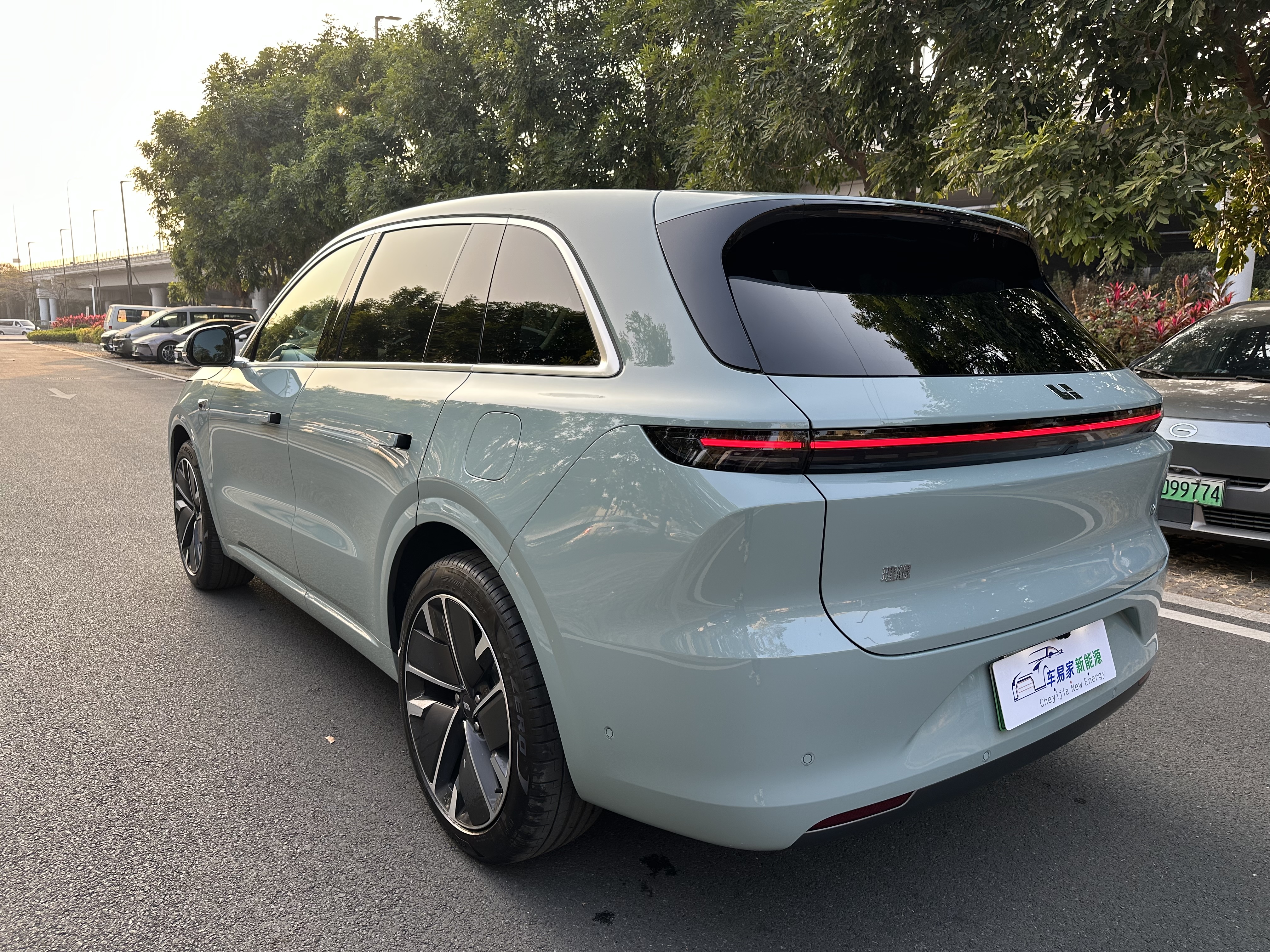 Li L6 2025 imagen de coche #8