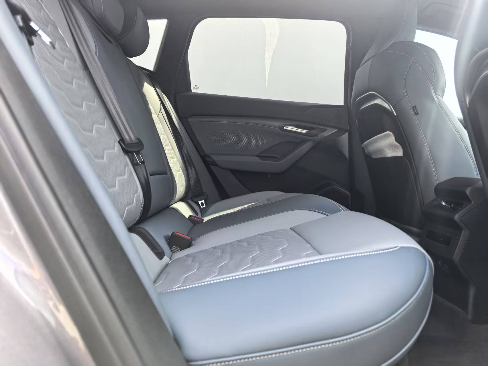 Audi Q6L Sportback e-tron 2025 #8 Audi Q6L Sportback e-tron 2025 car image #8