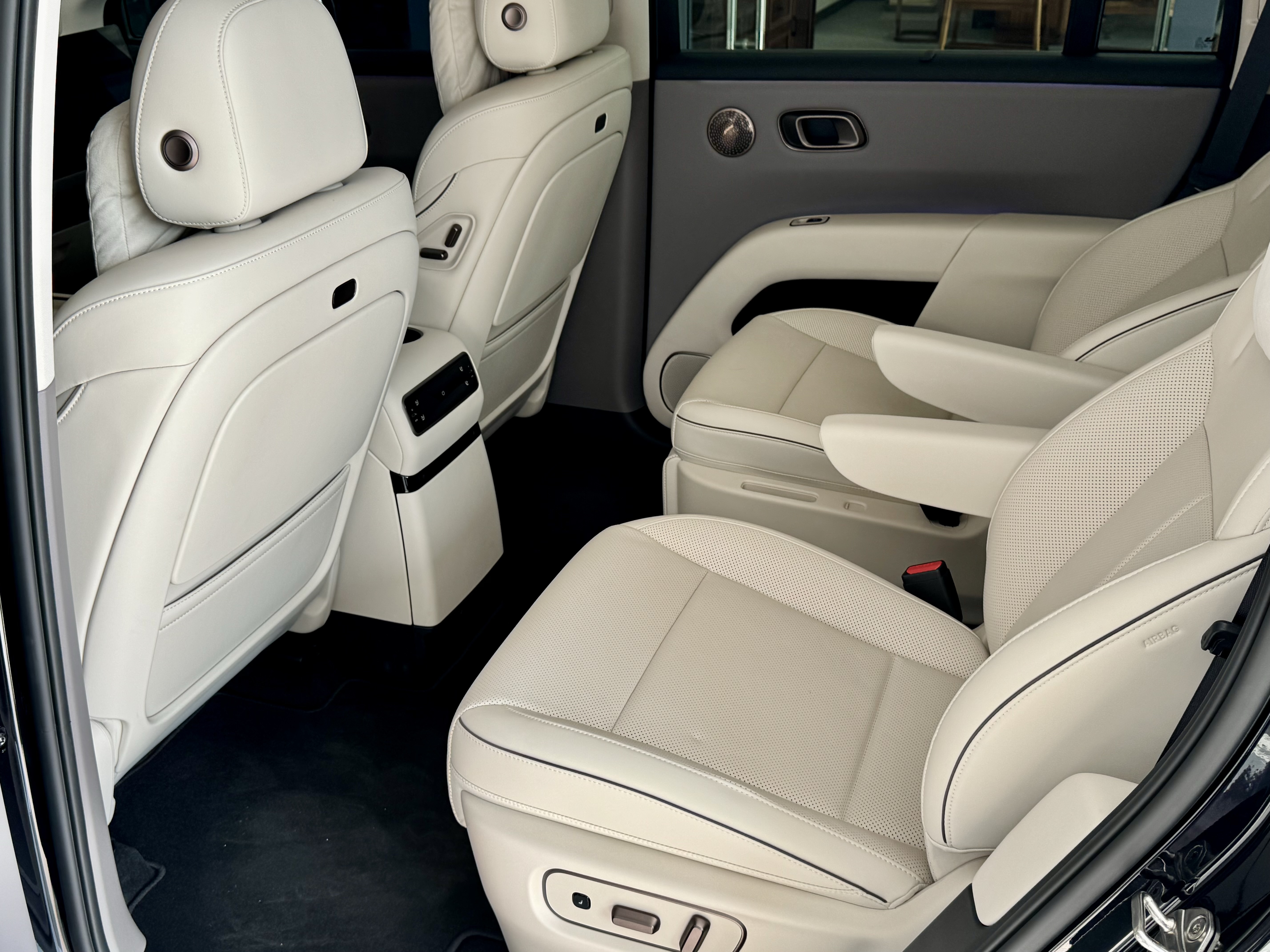 理想汽车 理想i6 2025 汽车图片 #8