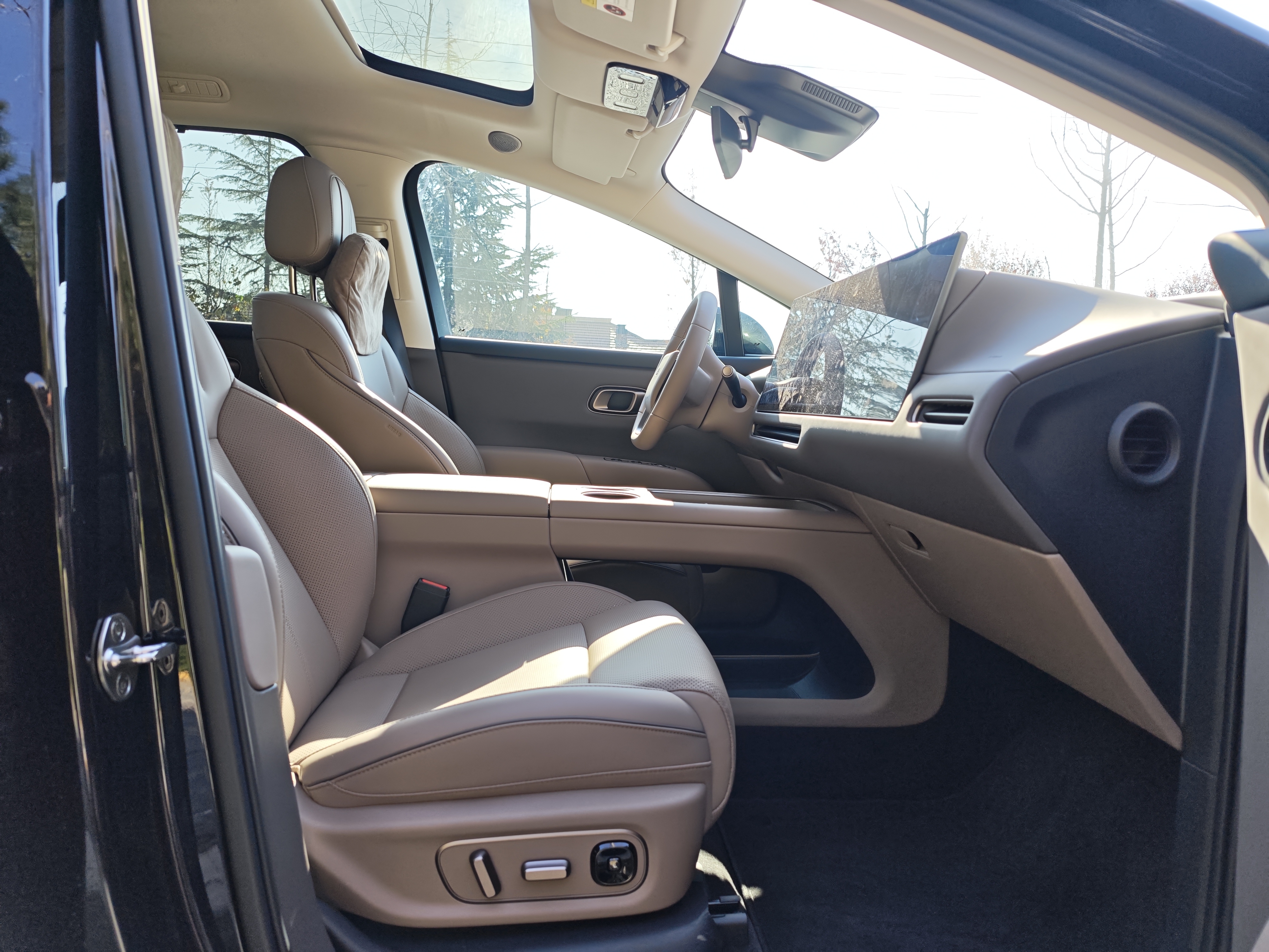 理想汽车 理想i6 2025 汽车图片 #8