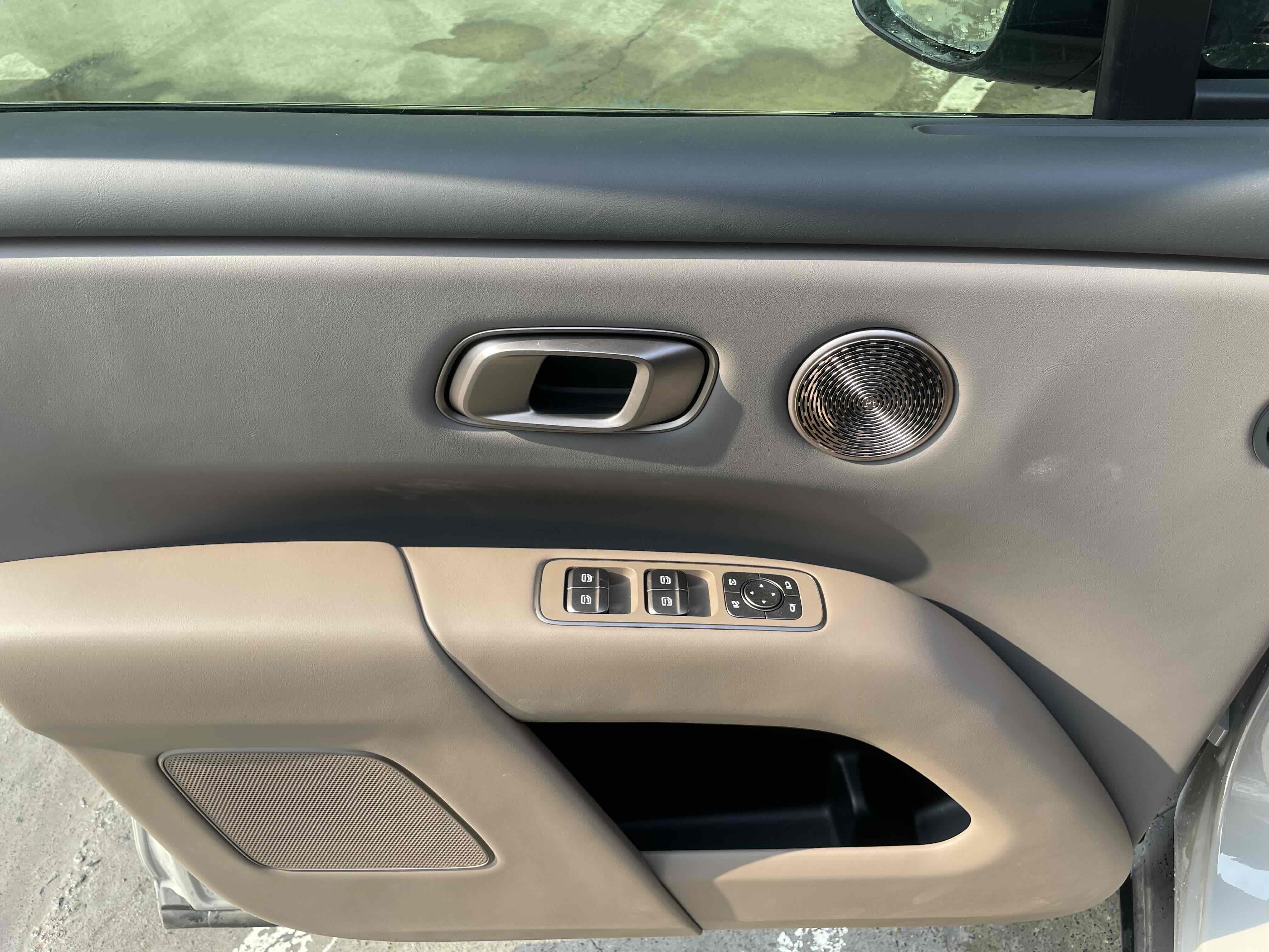 Li i8 2025 изображение автомобиля #8