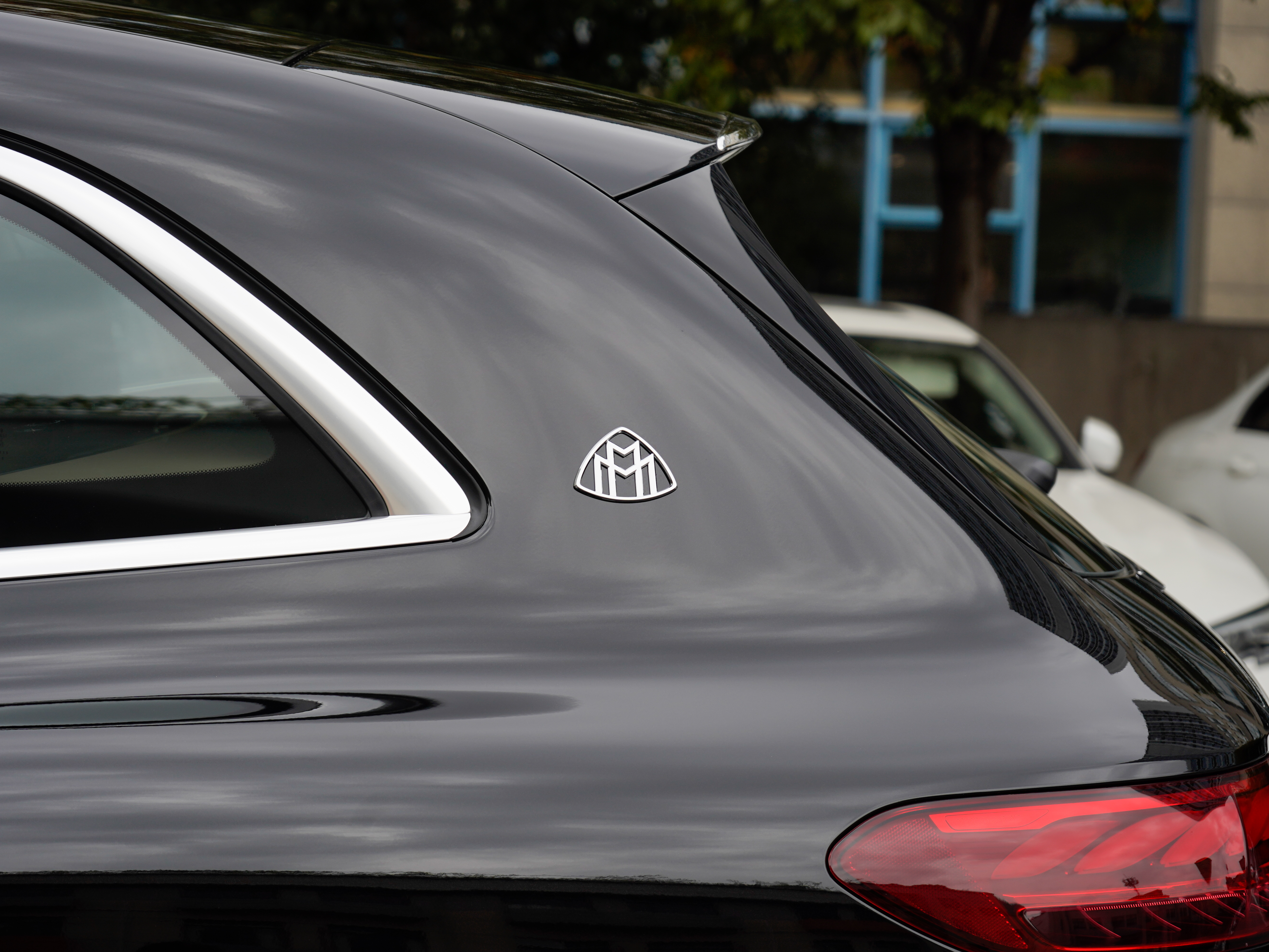 Mercedes-Benz MaybachEQS SUV 2025 car image #8