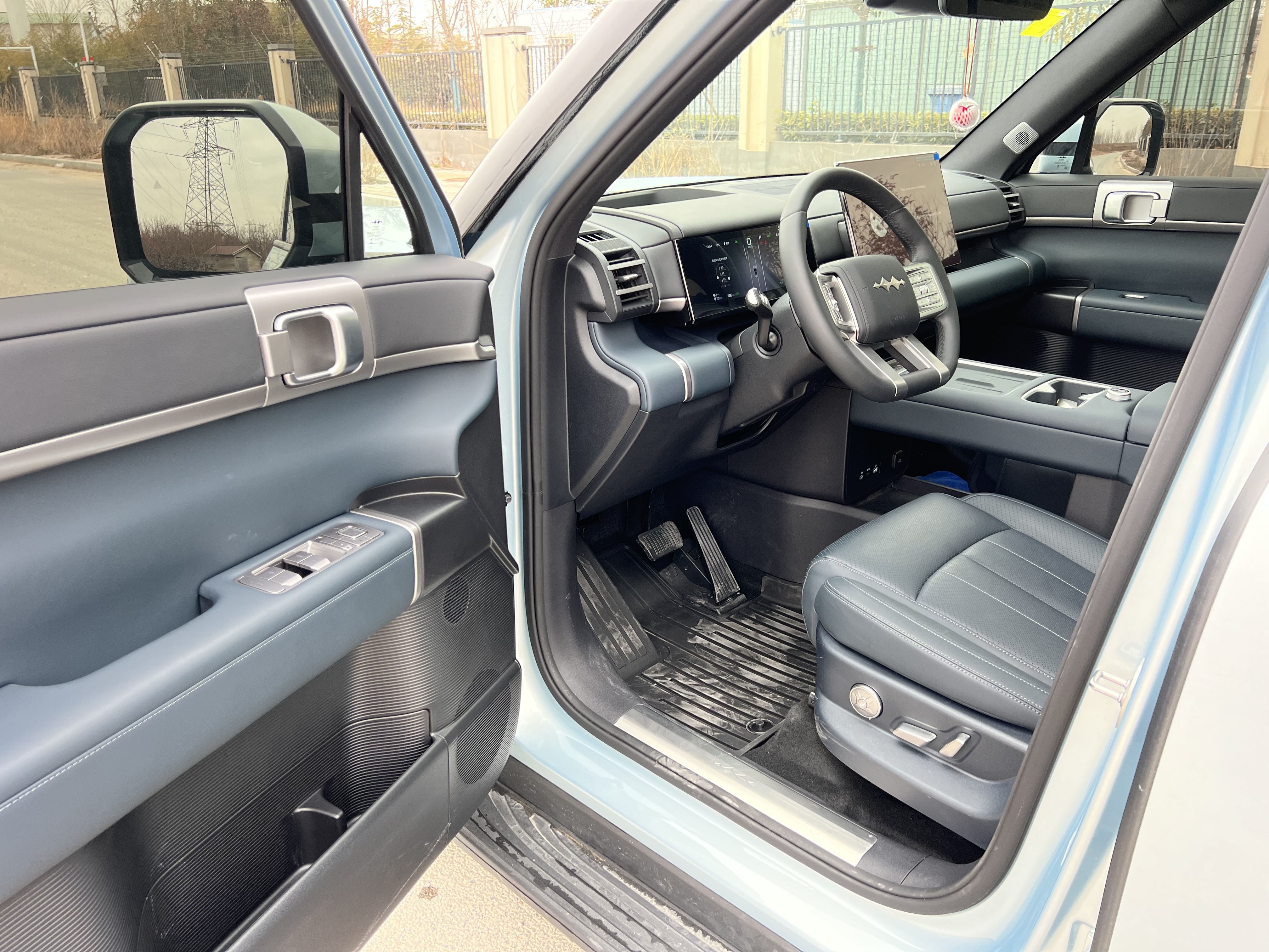 FangChengBao Tiger 7 2025 car image #8