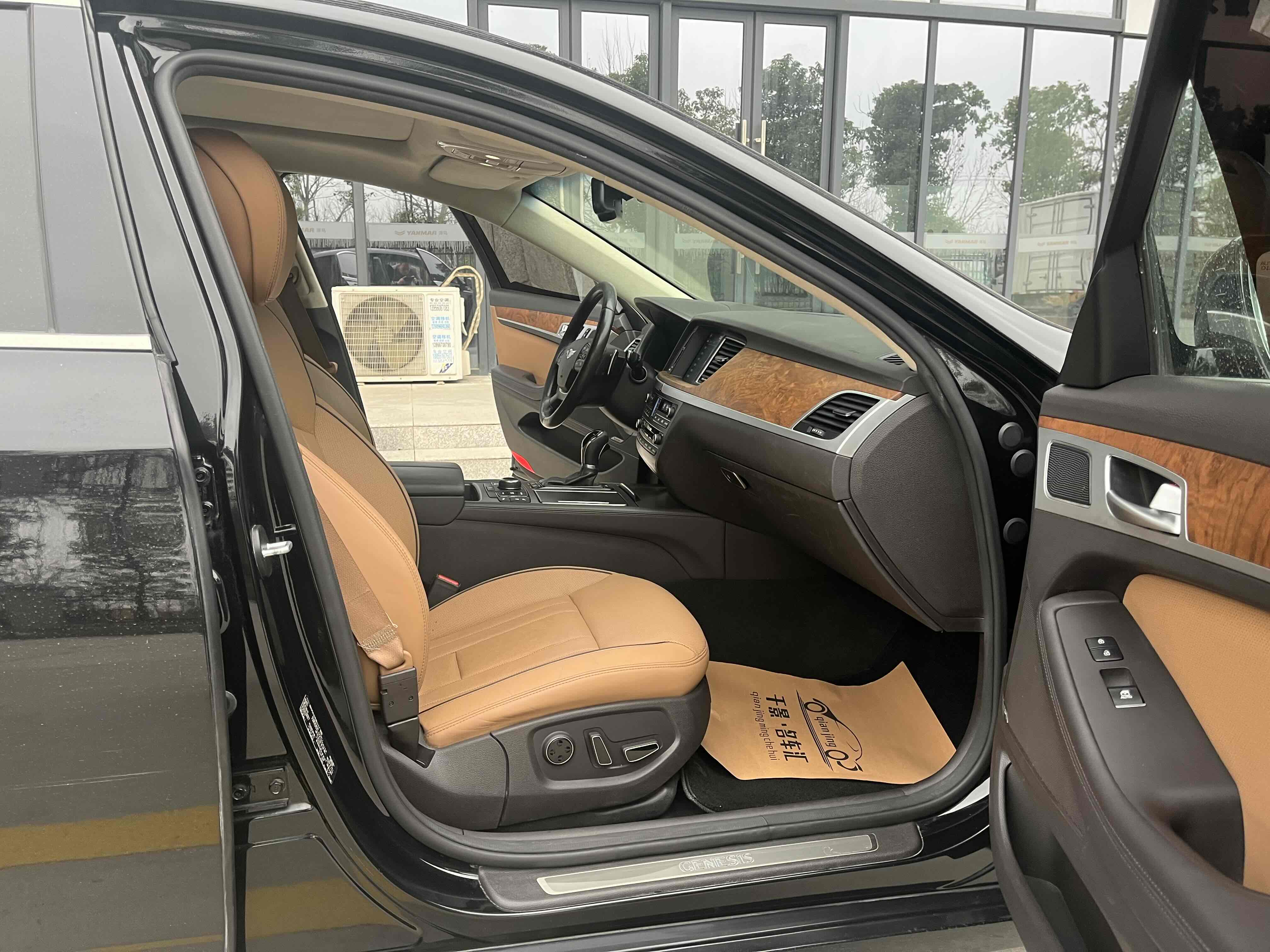 Hyundai Genesis 2014 immagine di auto #8