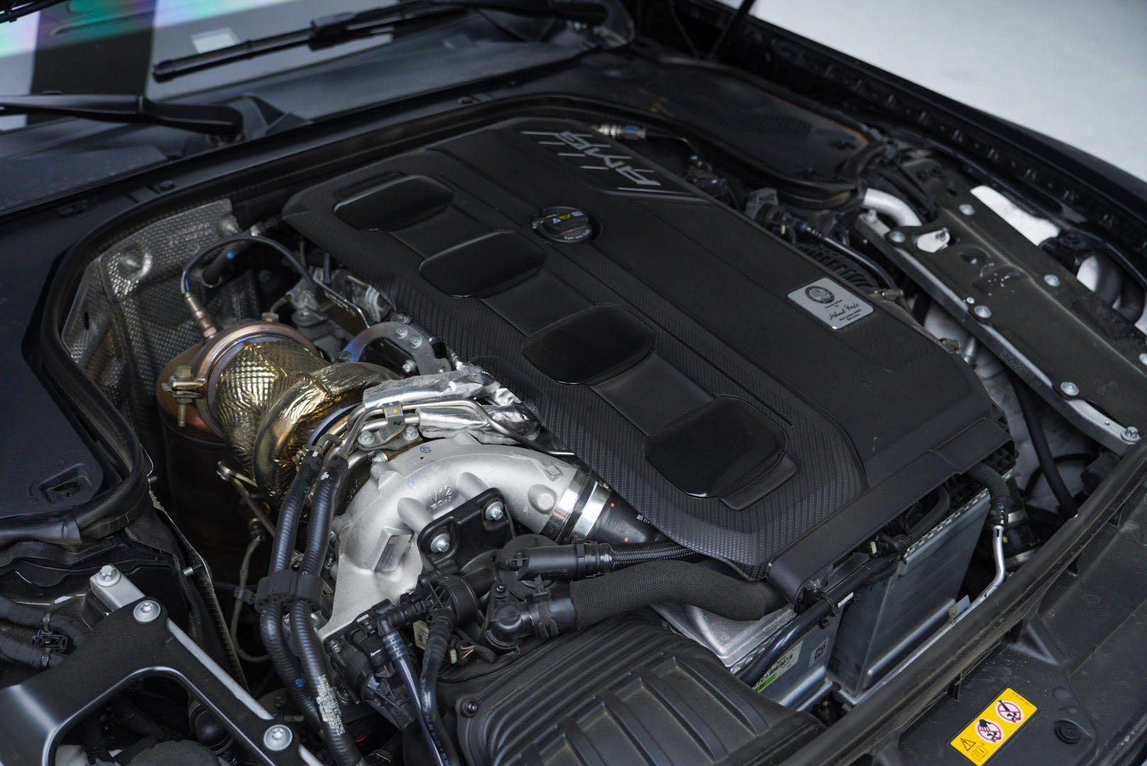 Mercedes-Benz AMG GT 2025 imagen de coche #8