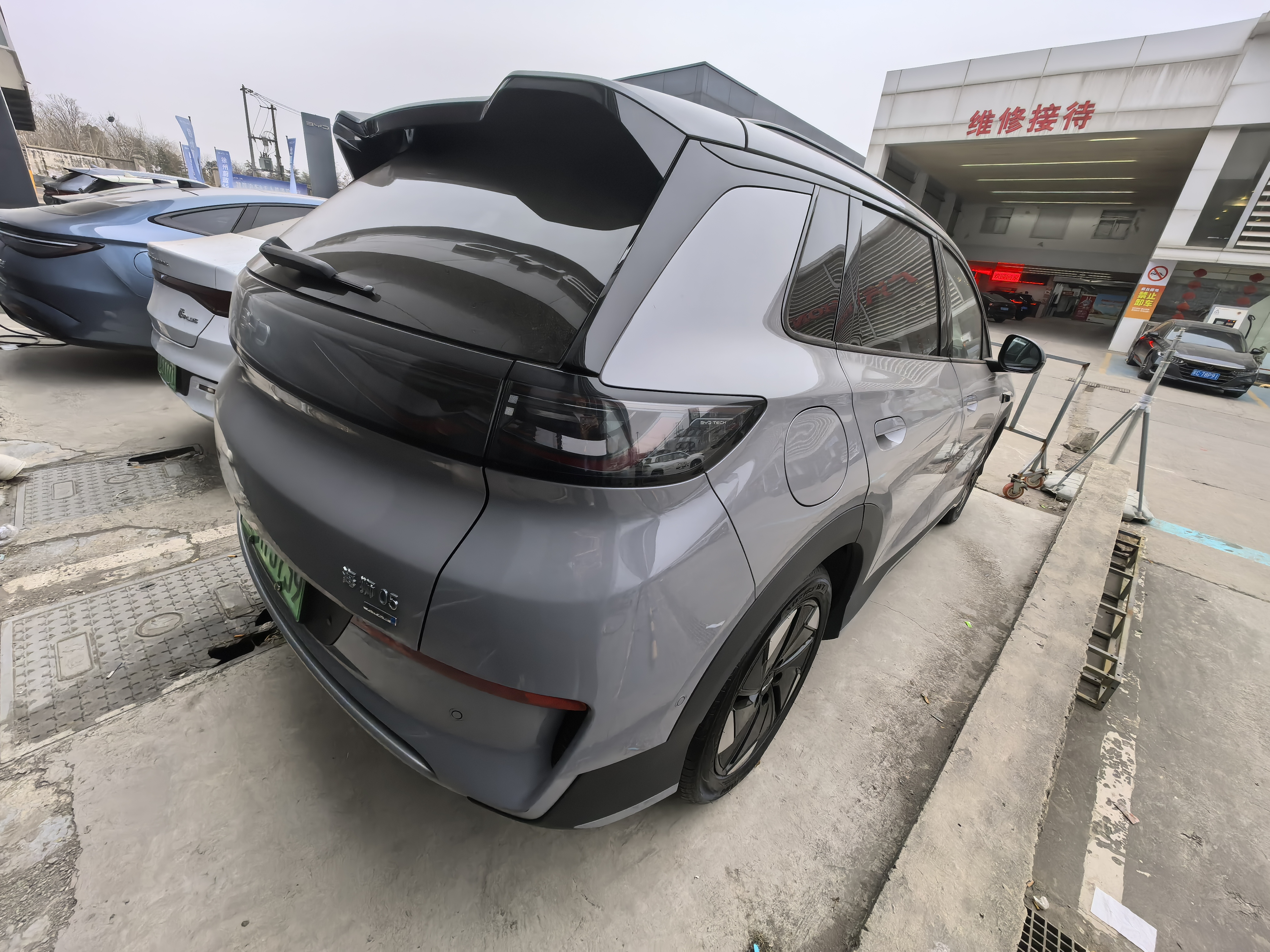 BYD Sea Lion 05 EV 2025 car image #8