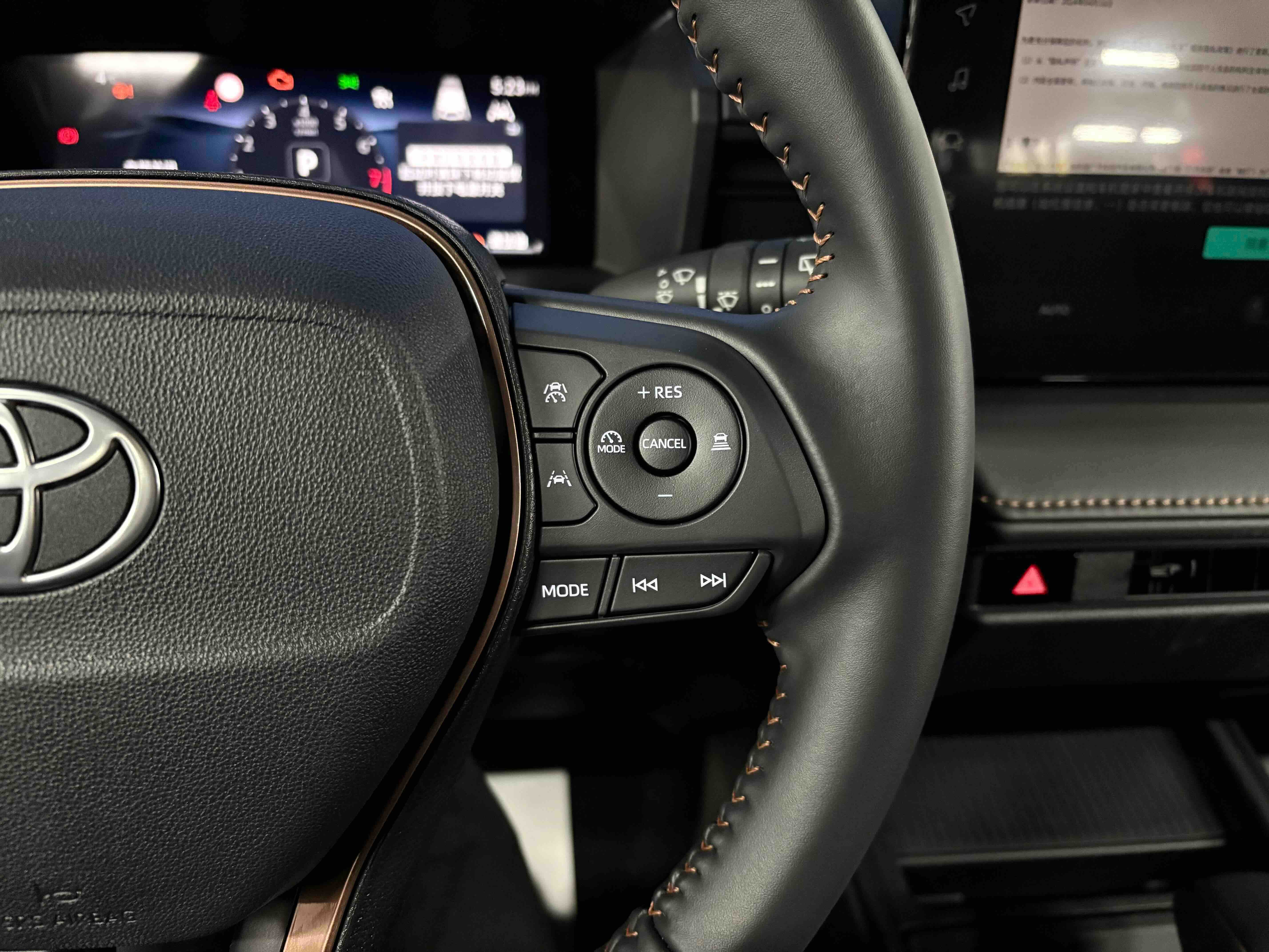 Toyota Frontlander 2026 car image #8