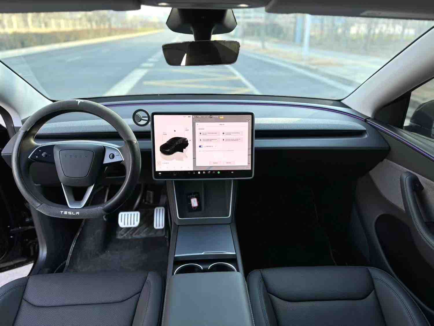 Tesla Model Y 2026 car image #8