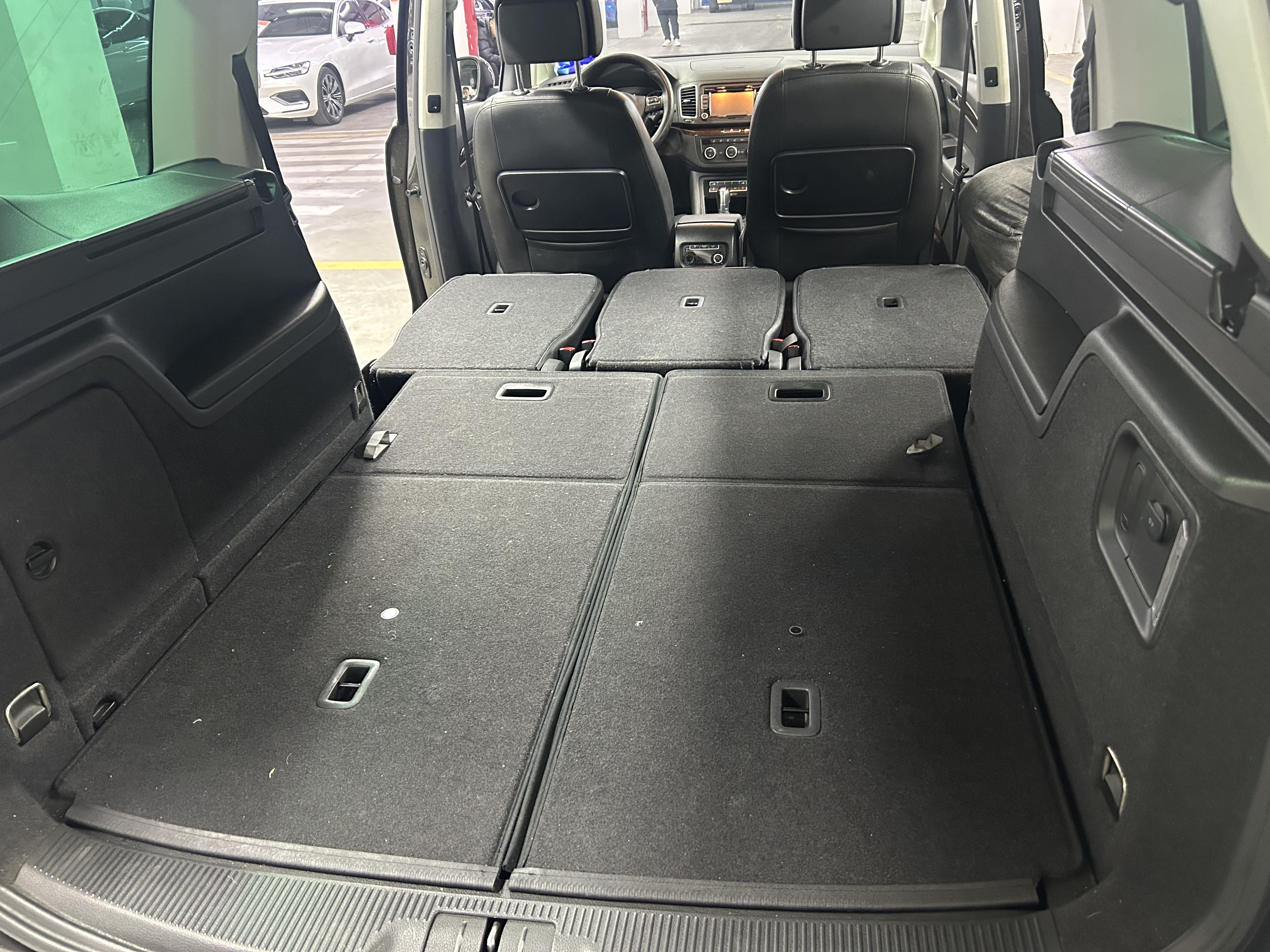 Volkswagen Sharan 2017 صورة سيارة #8