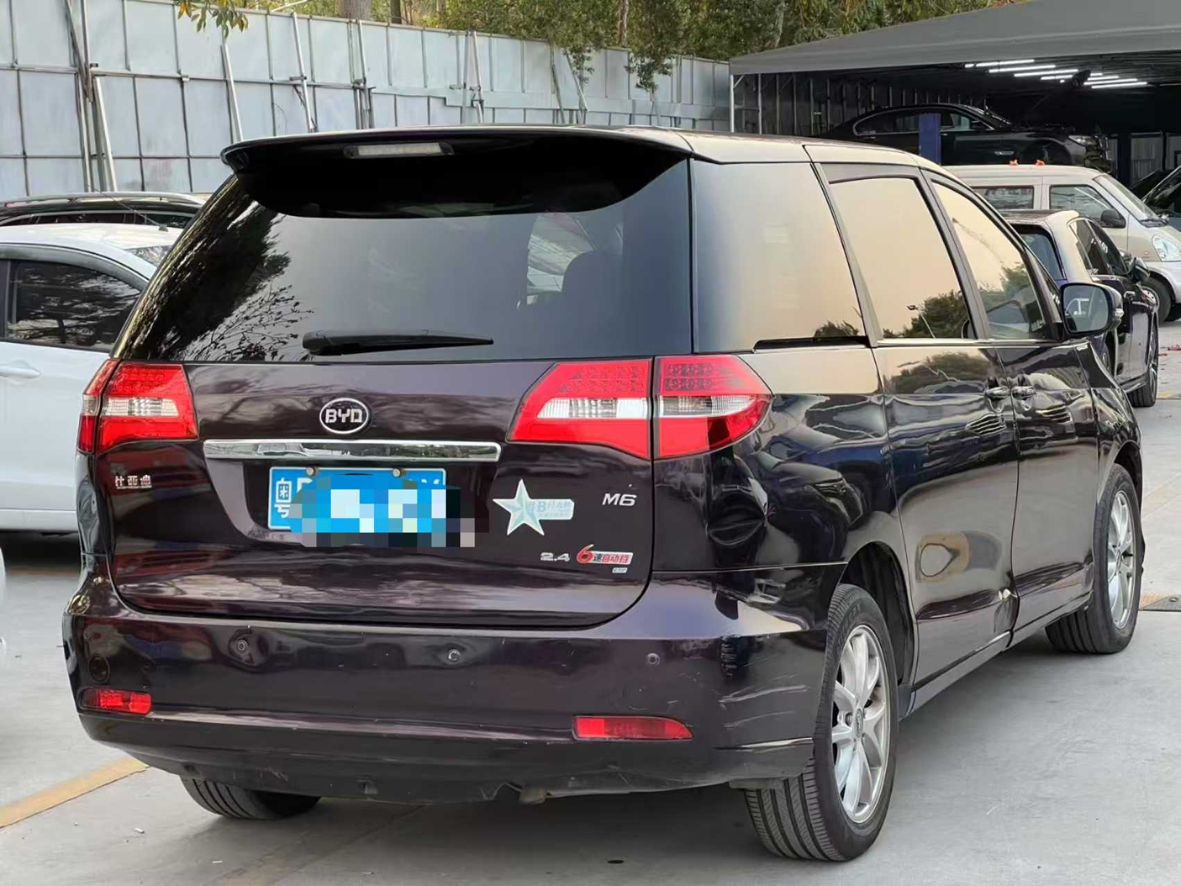 BYD M6 2016 #8 BYD M6 2016 car image #8