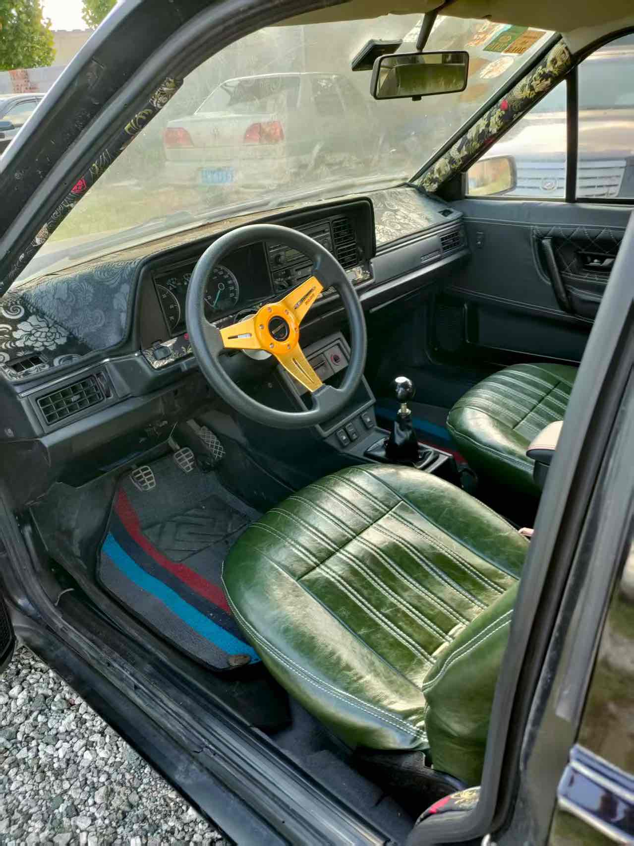 Volkswagen Santana Classic 2012 #8 Volkswagen Santana Classic 2012 car image #8