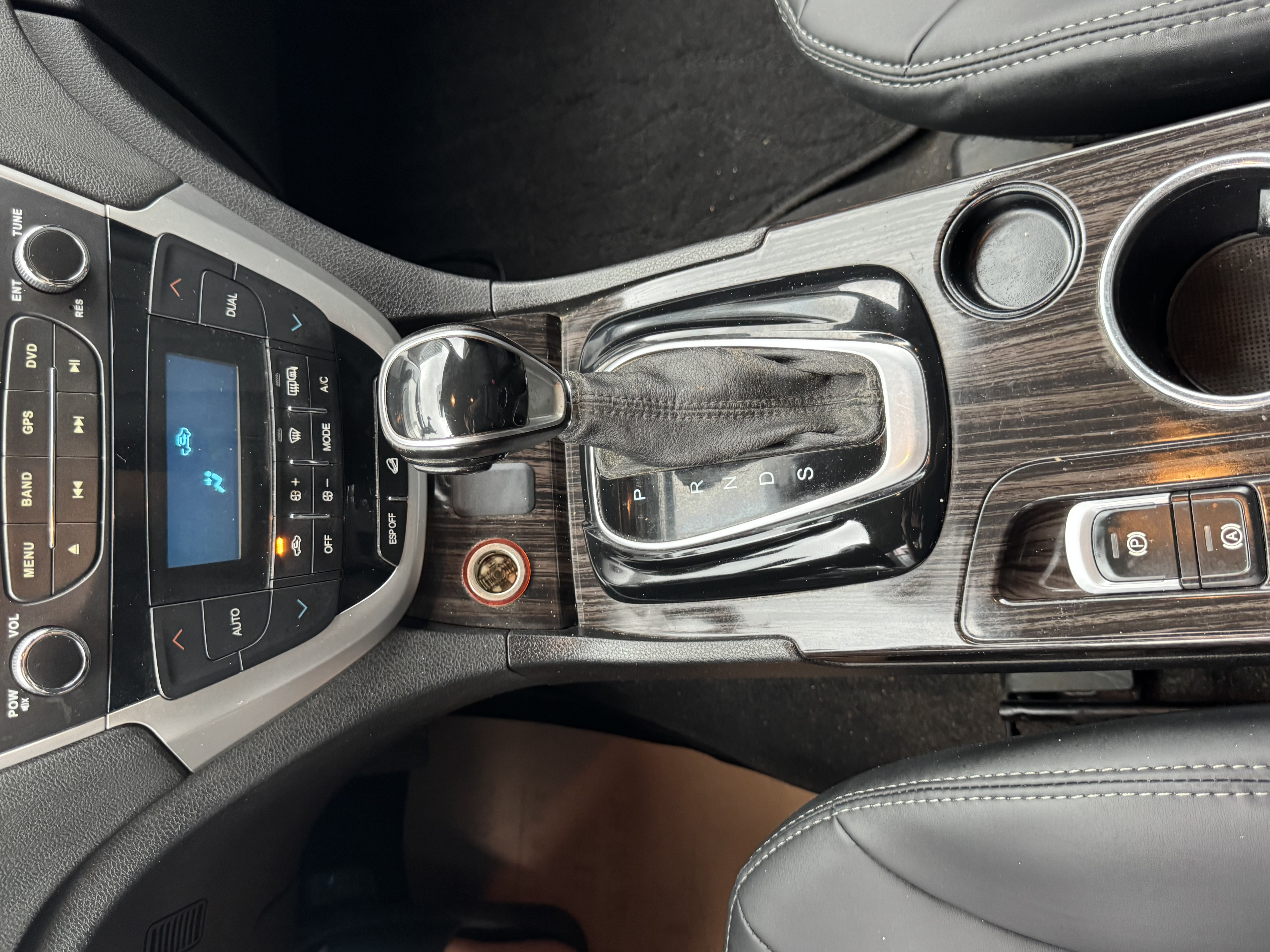 GAC Trumpchi GS5 Super 2016 car image #8