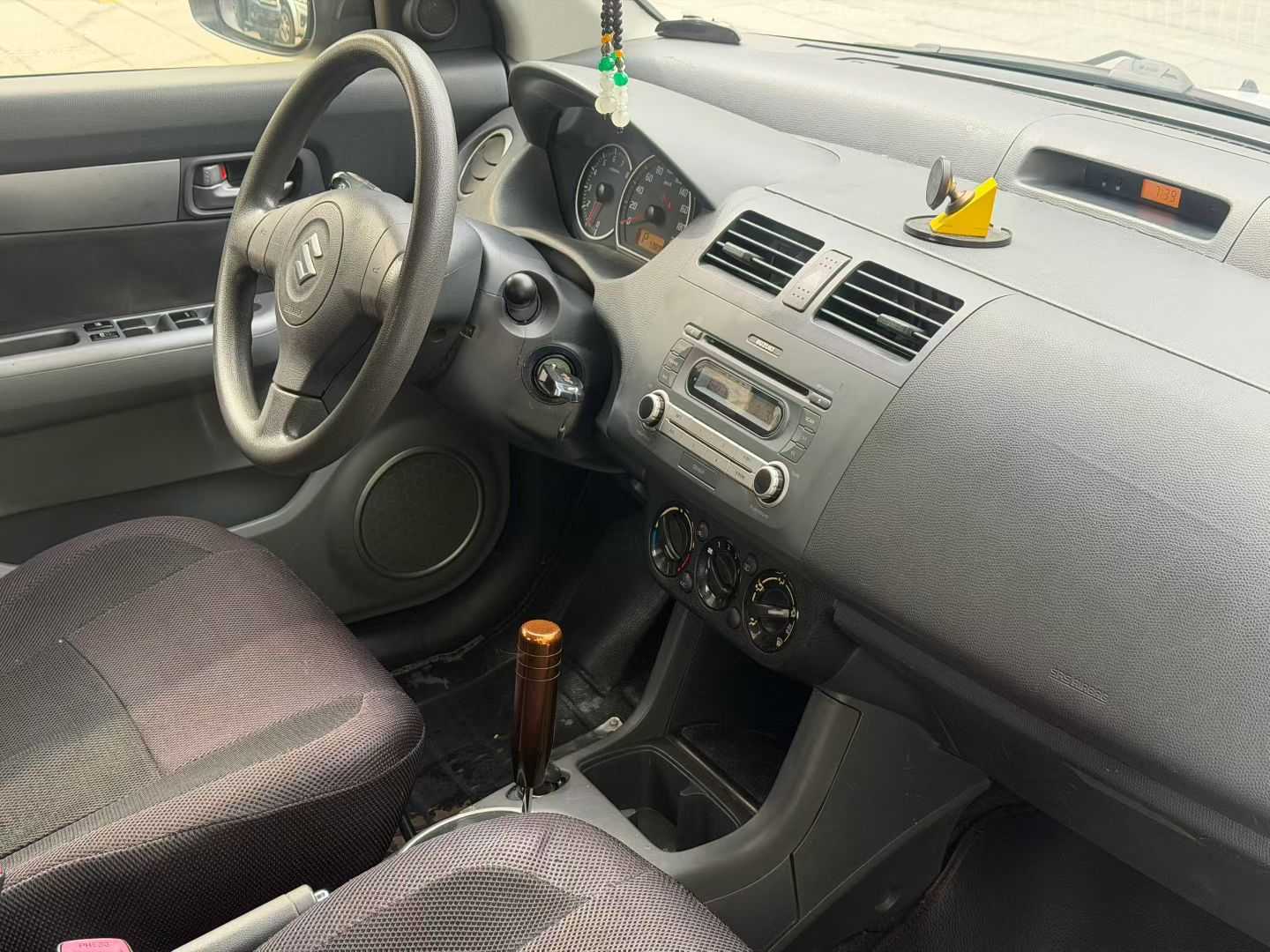 铃木 雨燕 2015 汽车图片 #8