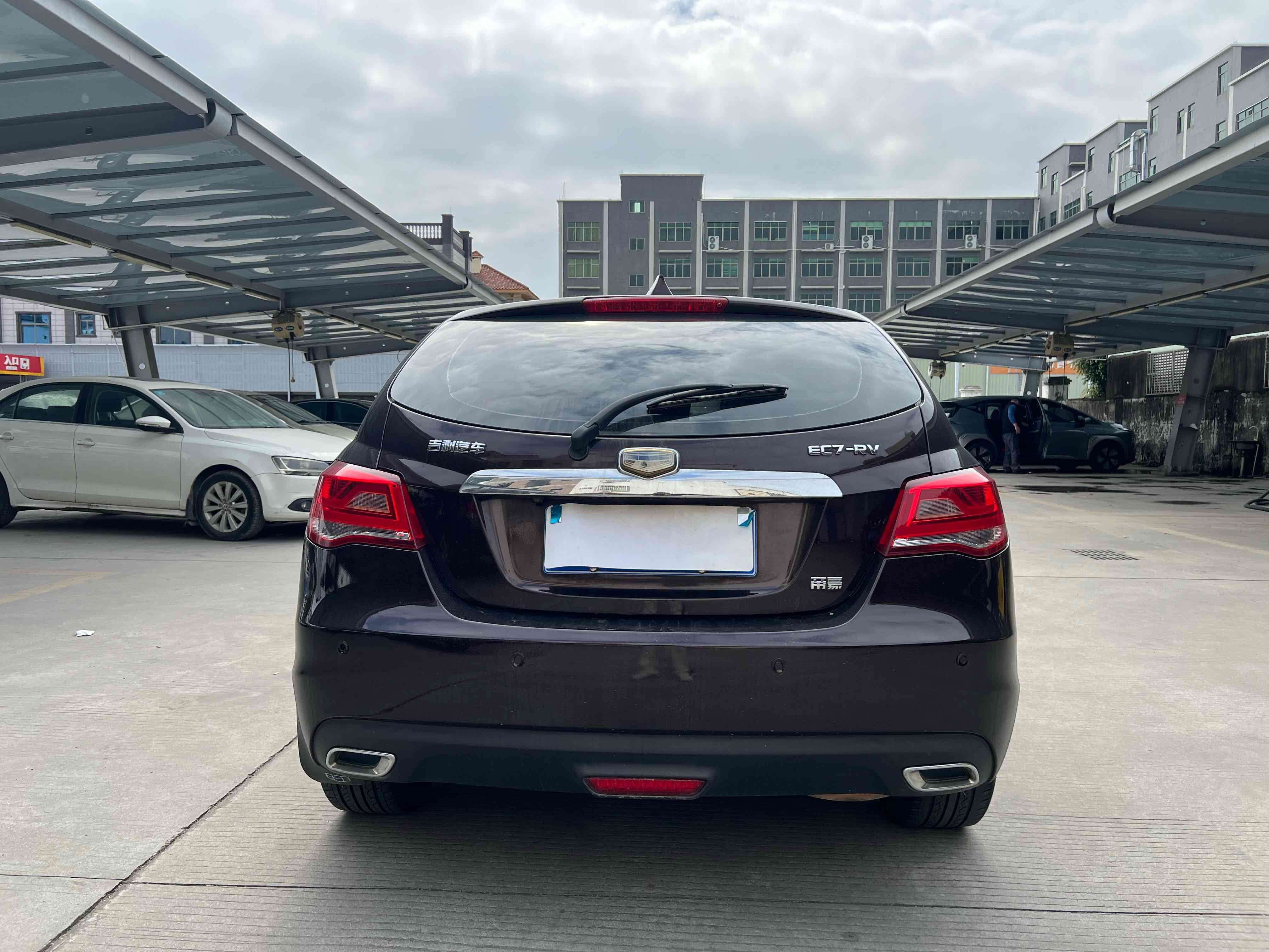 GEELY Emgrand 2015 car image #8