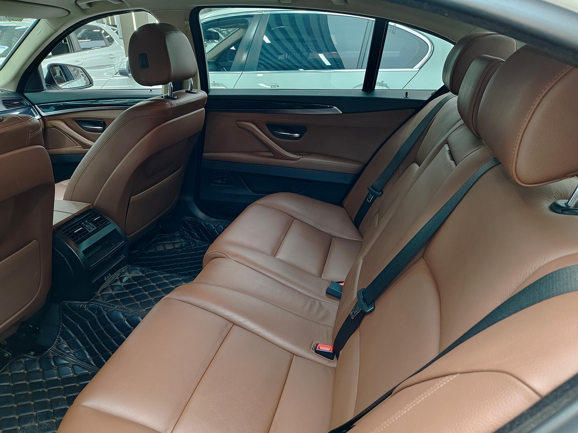 BMW 5 Series 2016 #8 BMW 5 Series 2016 car image #8