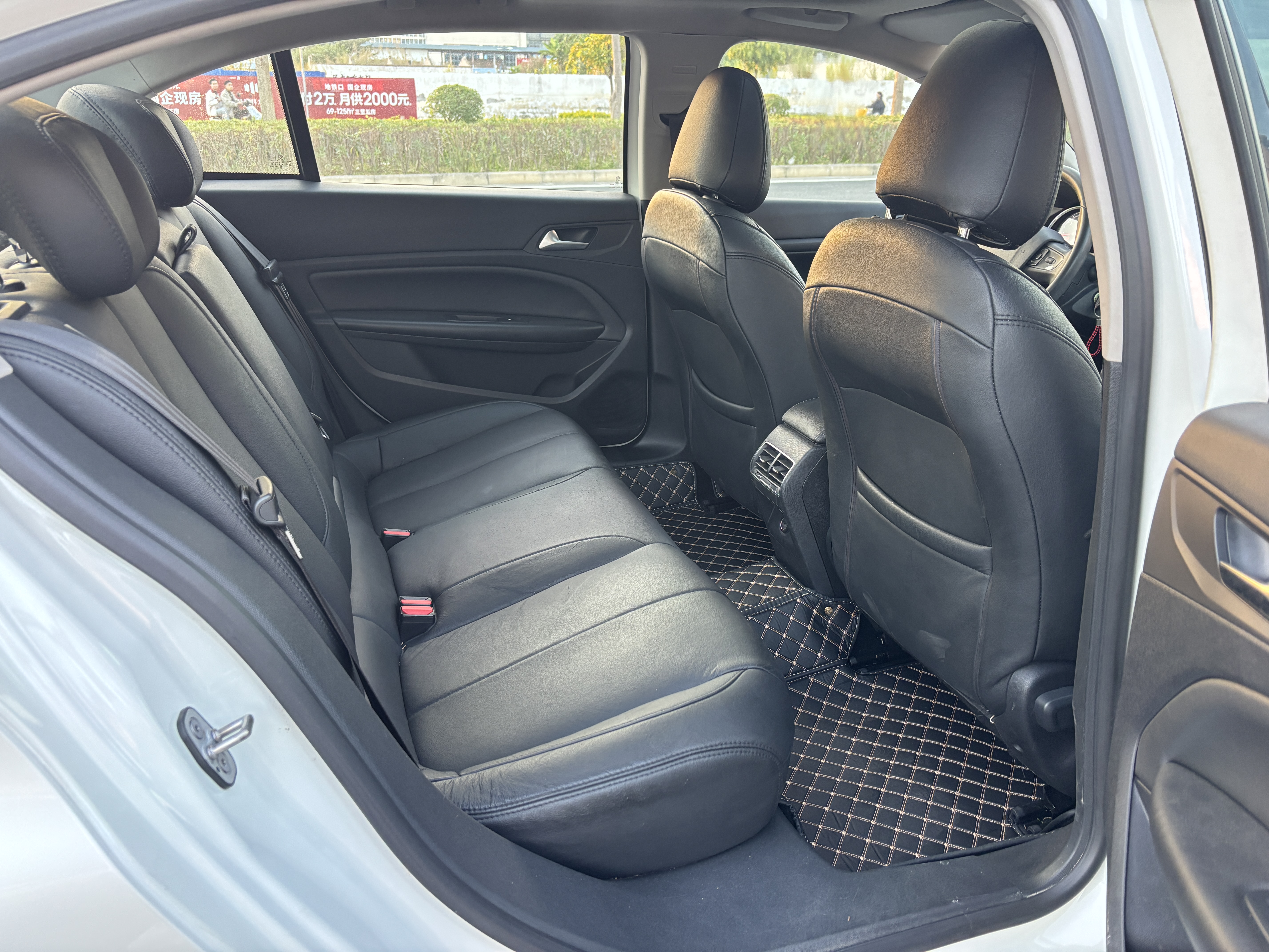 Peugeot 408 2015 car image #8
