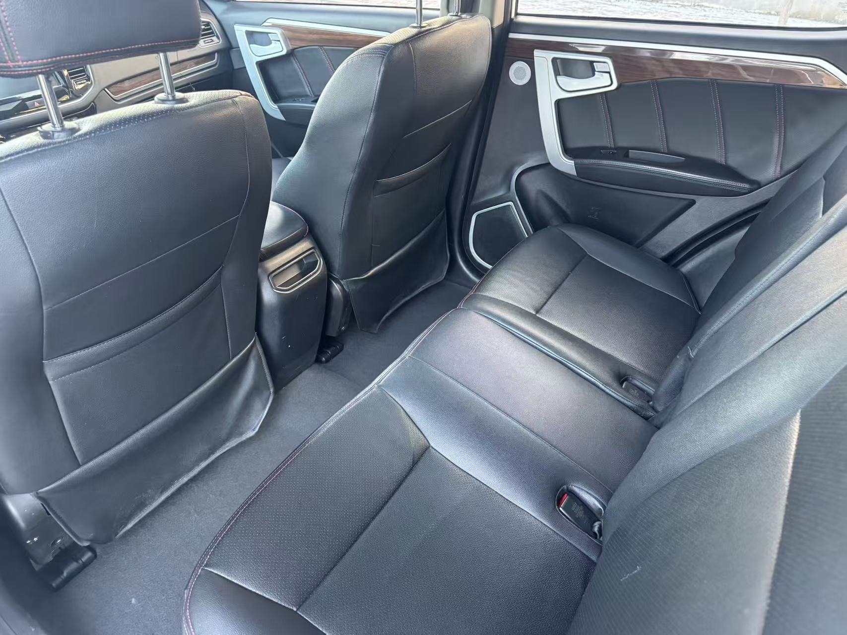 GEELY GX7 2015 car image #8