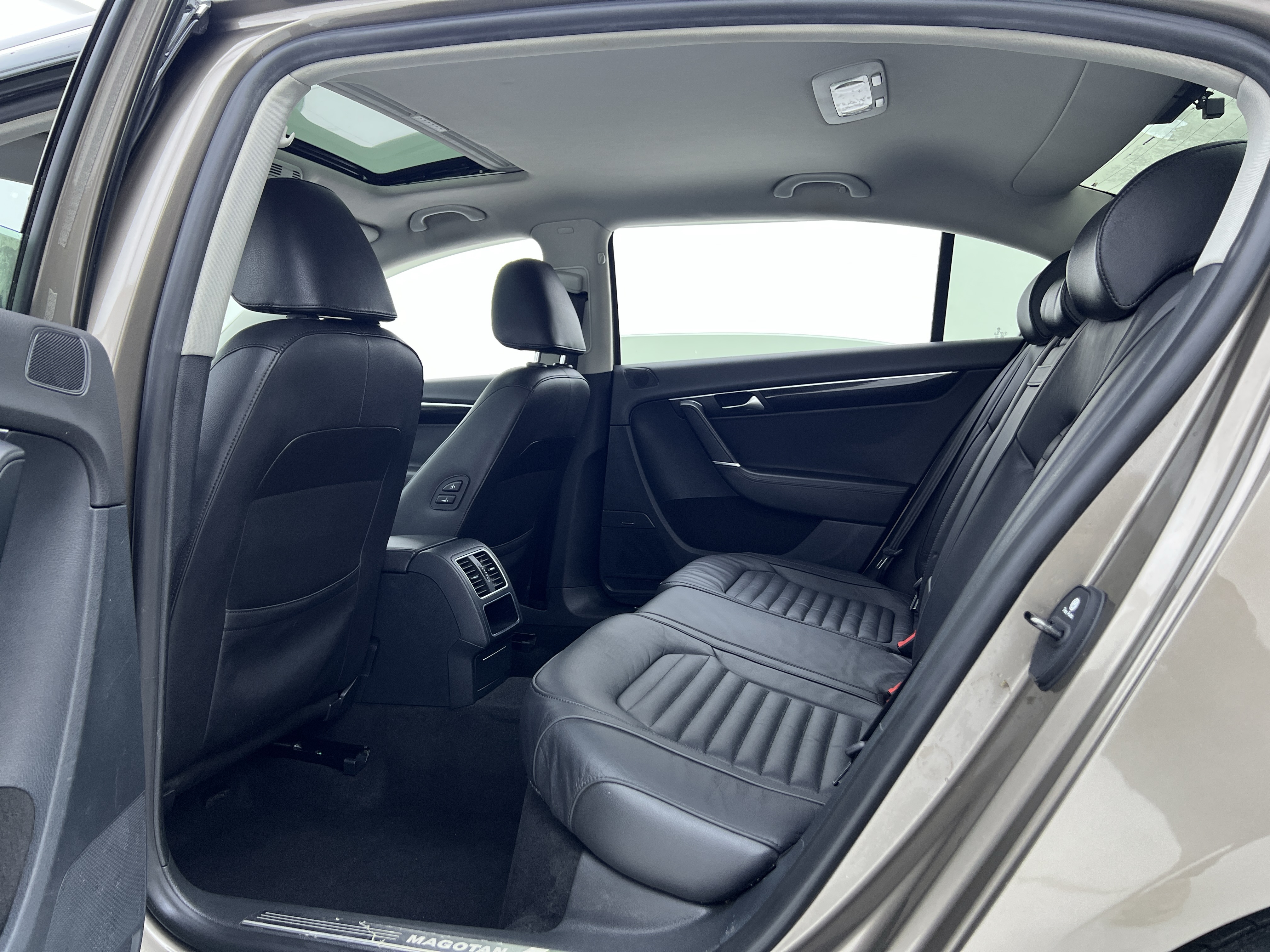 Volkswagen Passat 2014 #8 Volkswagen Passat 2014 car image #8