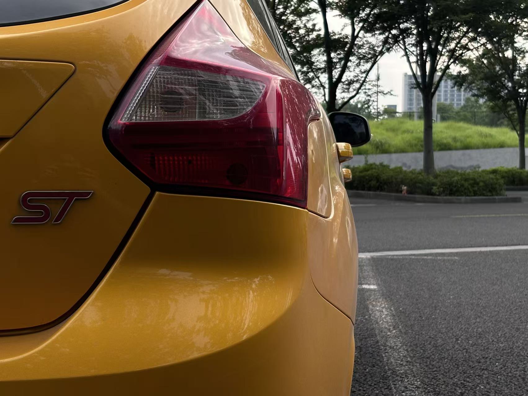 Ford Focus (Imported) 2013 car image #8