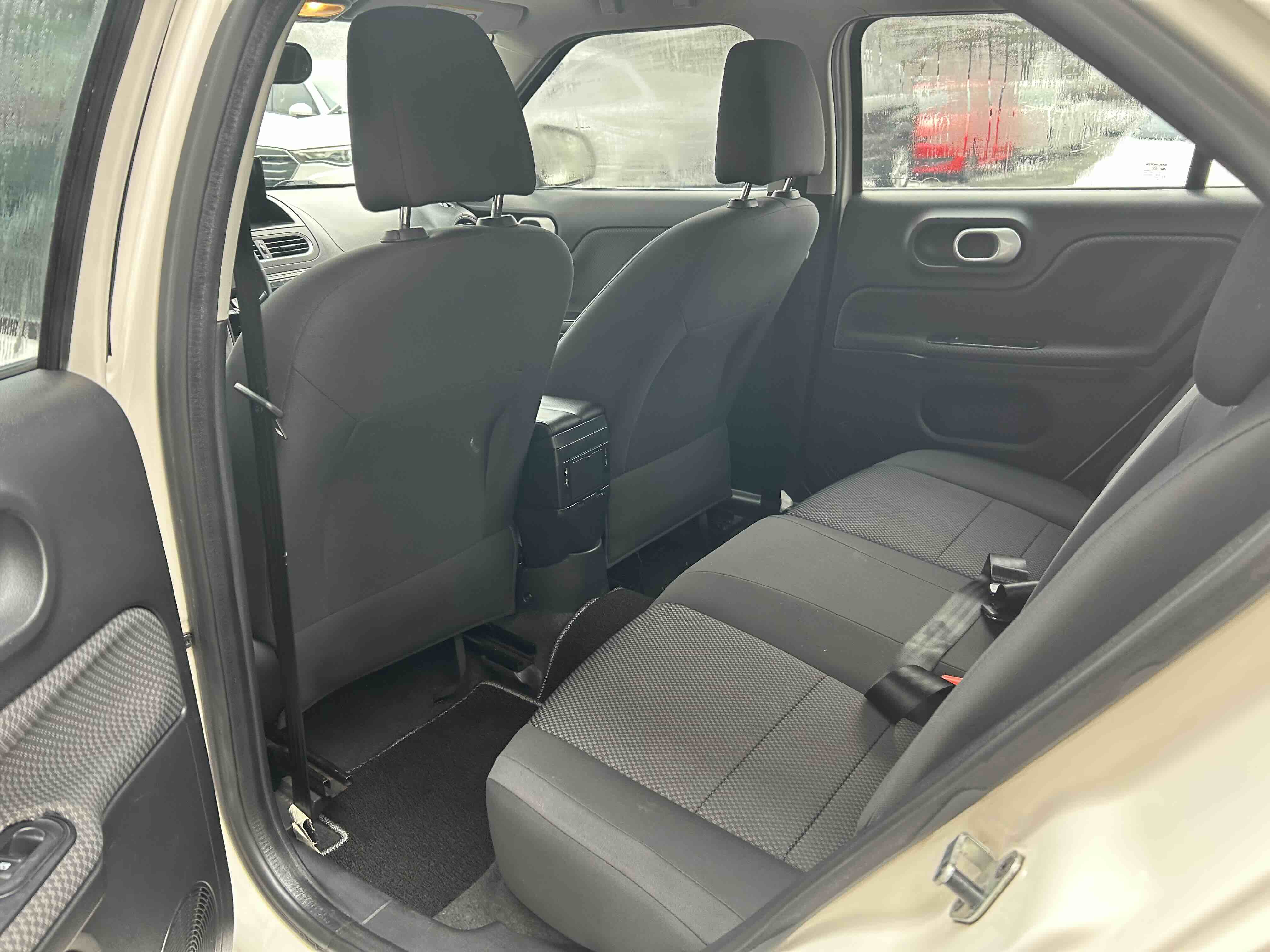 MG 3 2014 car image #8