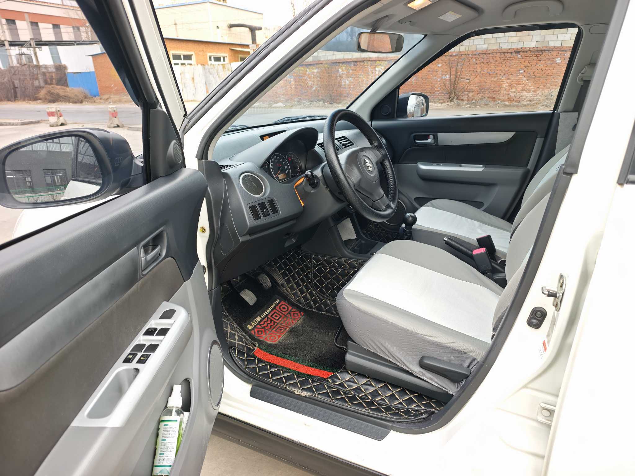 铃木 雨燕 2014 汽车图片 #8