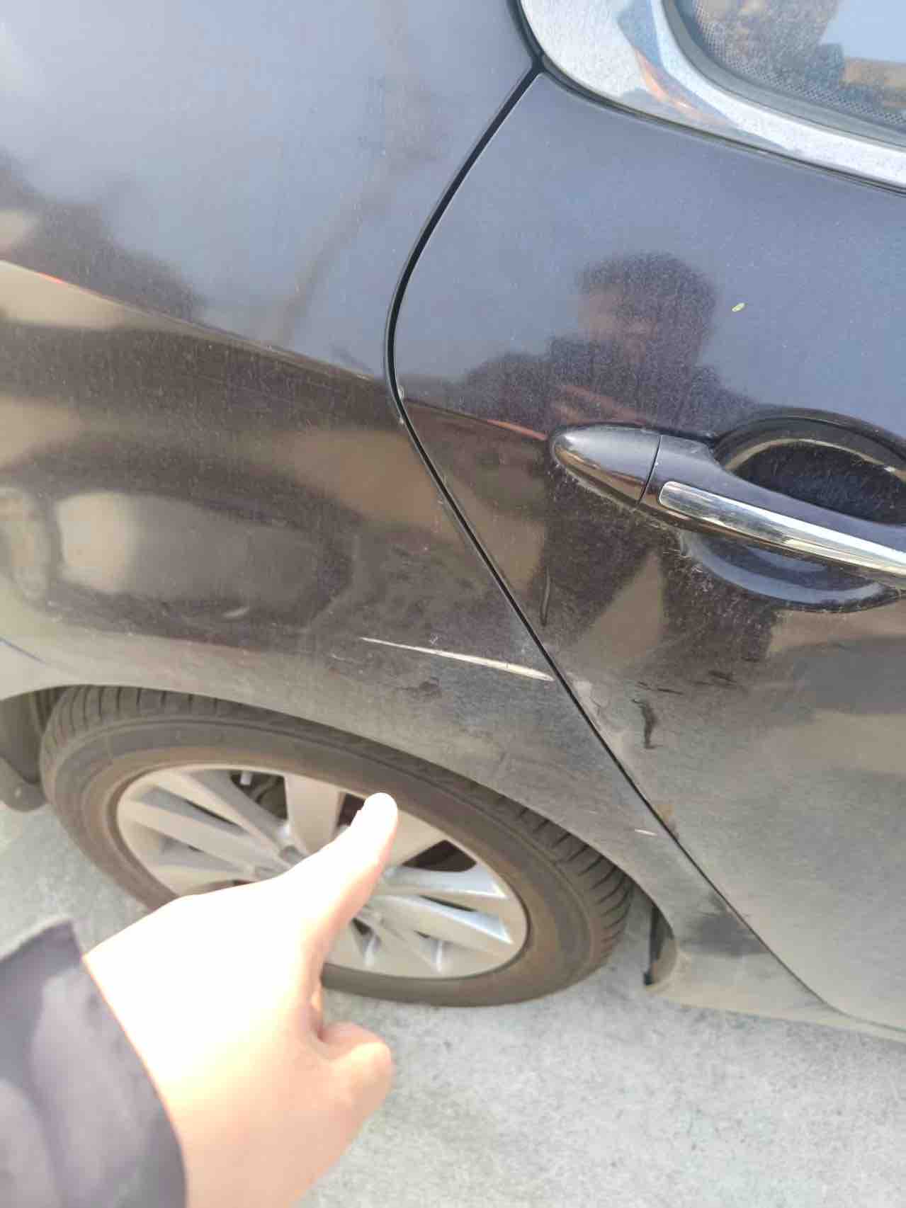 Kia K3 2014 car image #8