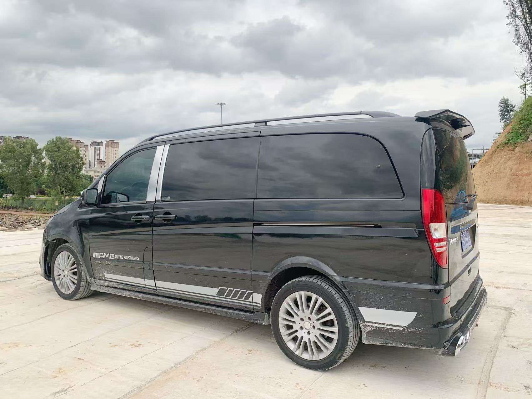 Mercedes-Benz Viano (Imported) 2011 car image #8