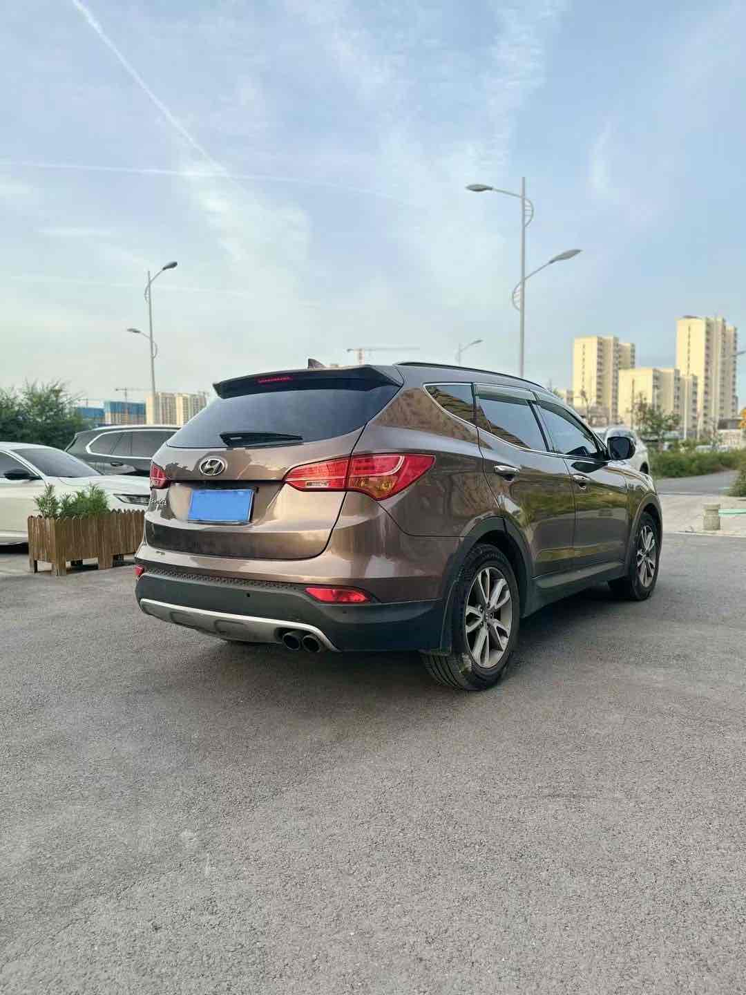 Hyundai Santa Fe (Imported) 2013 car image #8