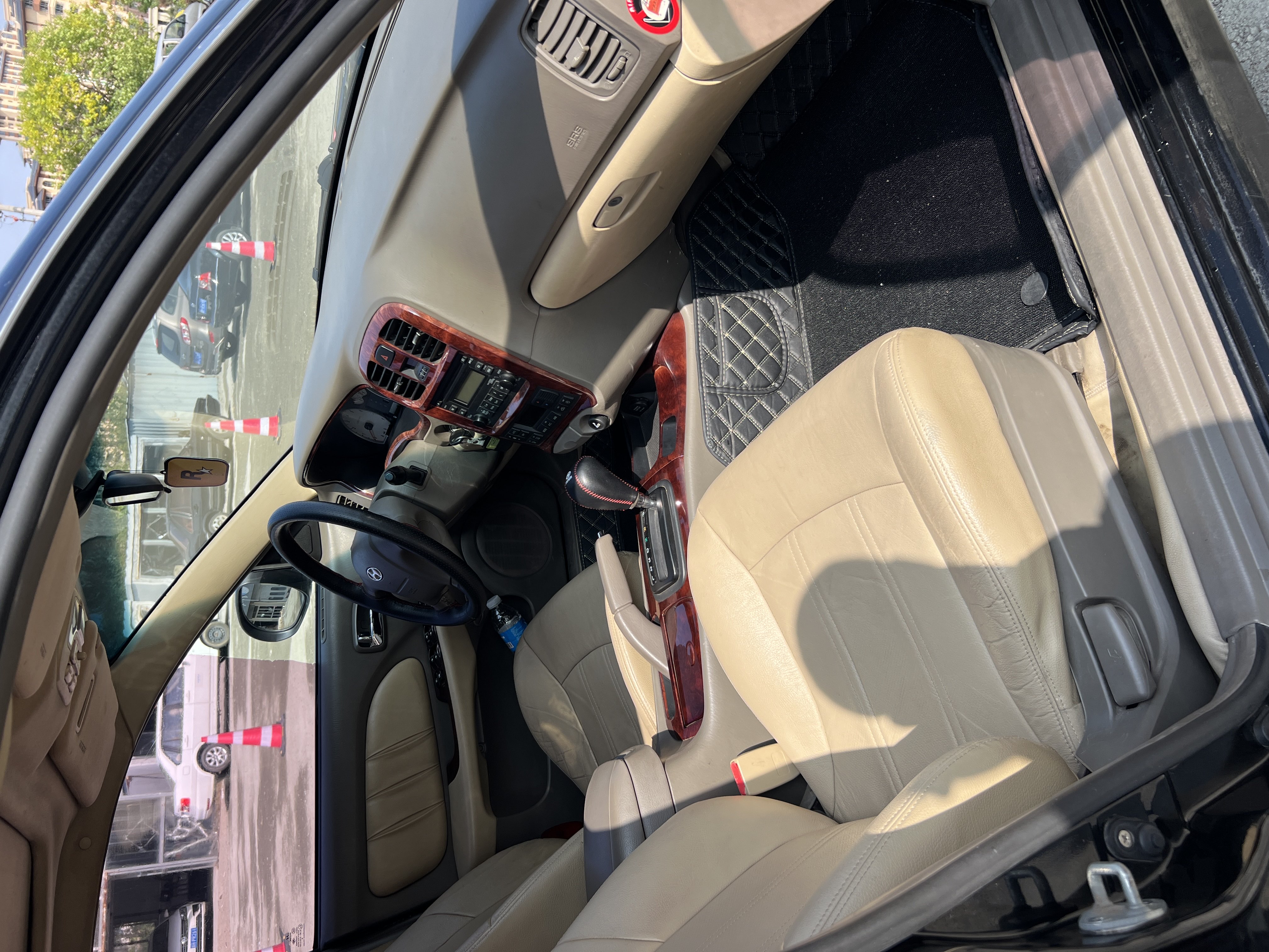 Hyundai moInca 2010 car image #8