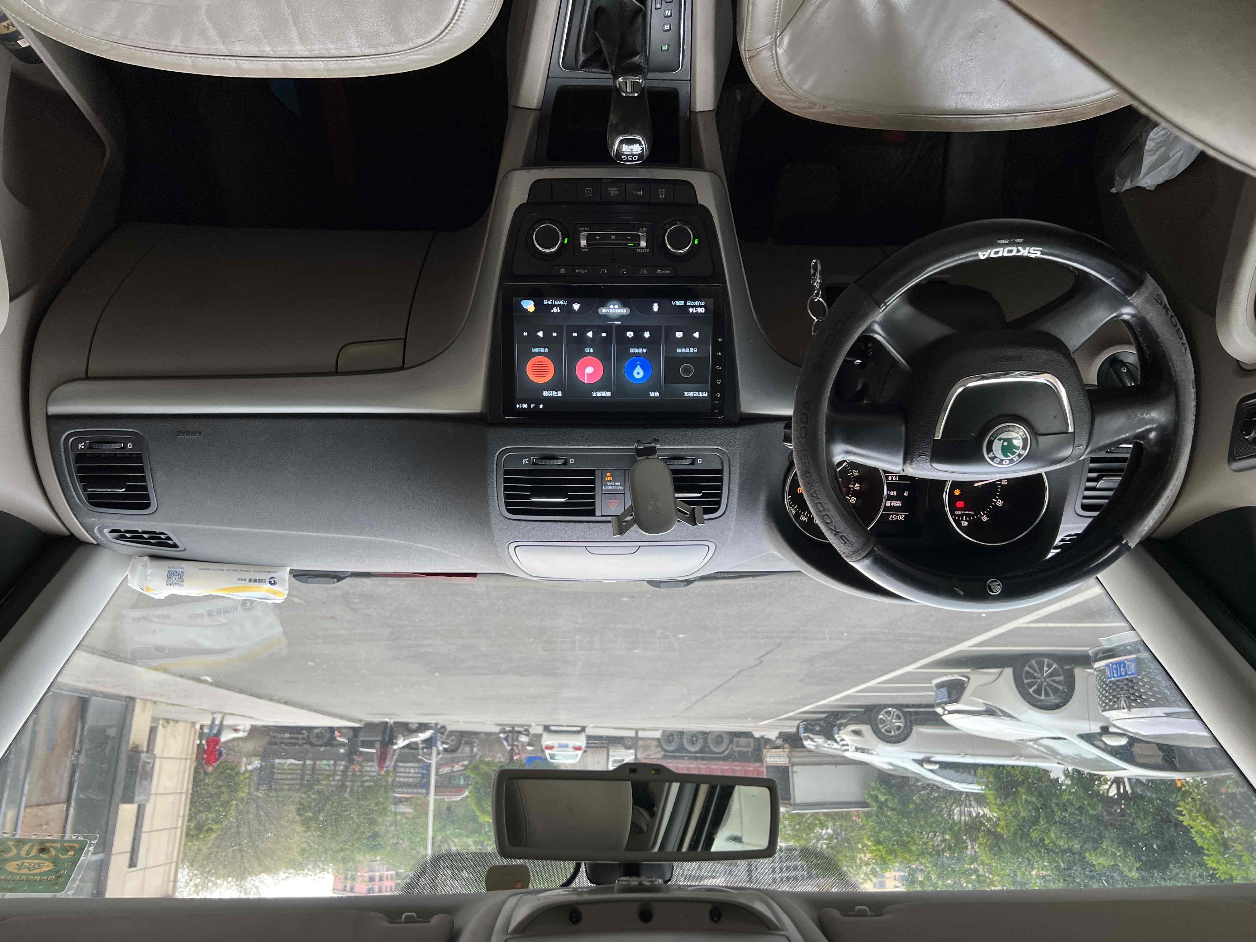 Skoda Yeti (Imported) 2014 car image #8