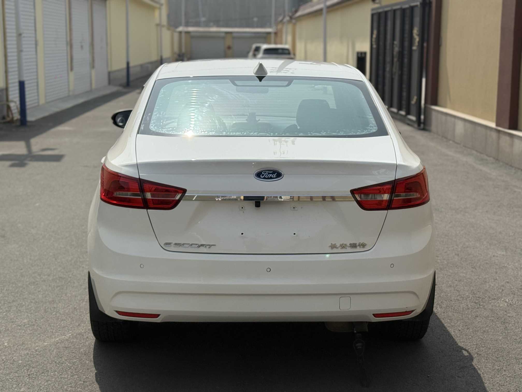 Ford Escort 2016 immagine di auto #8